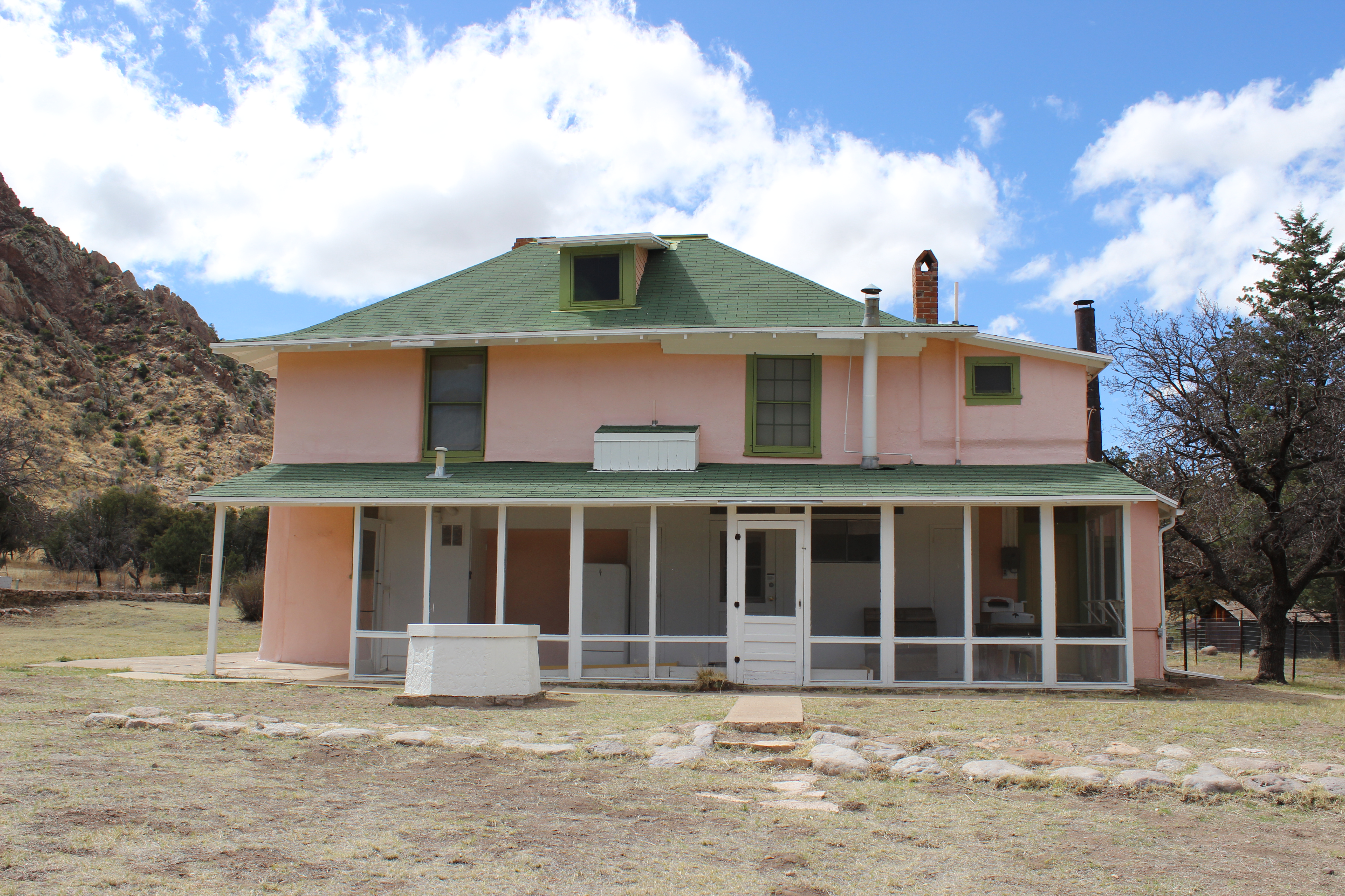 Faraway Ranch House Faraway Ranch House