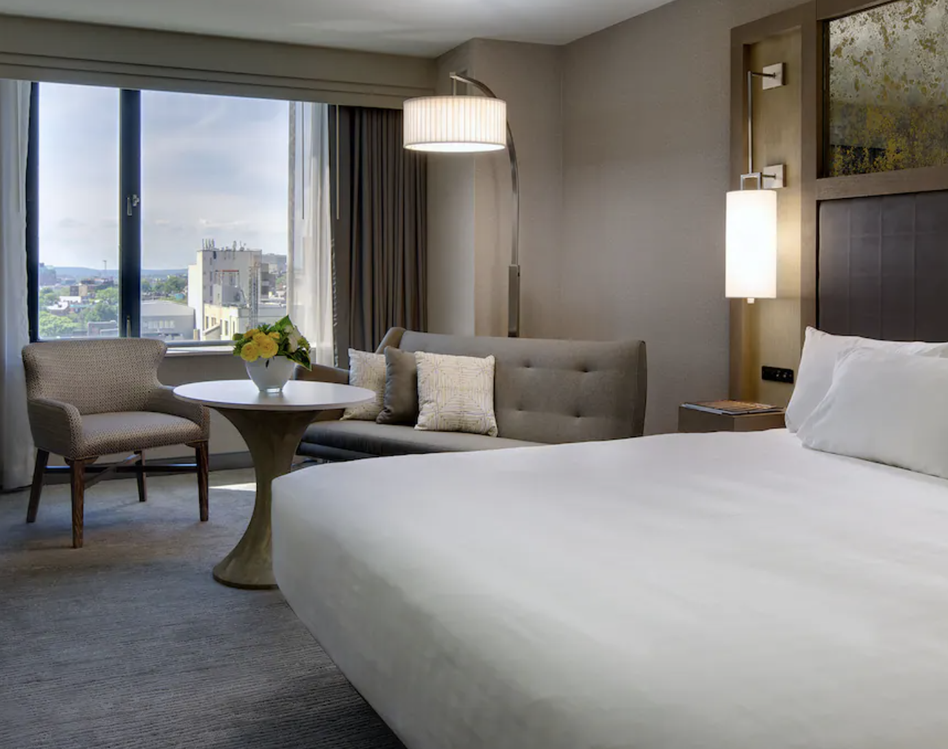 Hyatt Regency Boston guestroom Hyatt Regency Boston guestroom