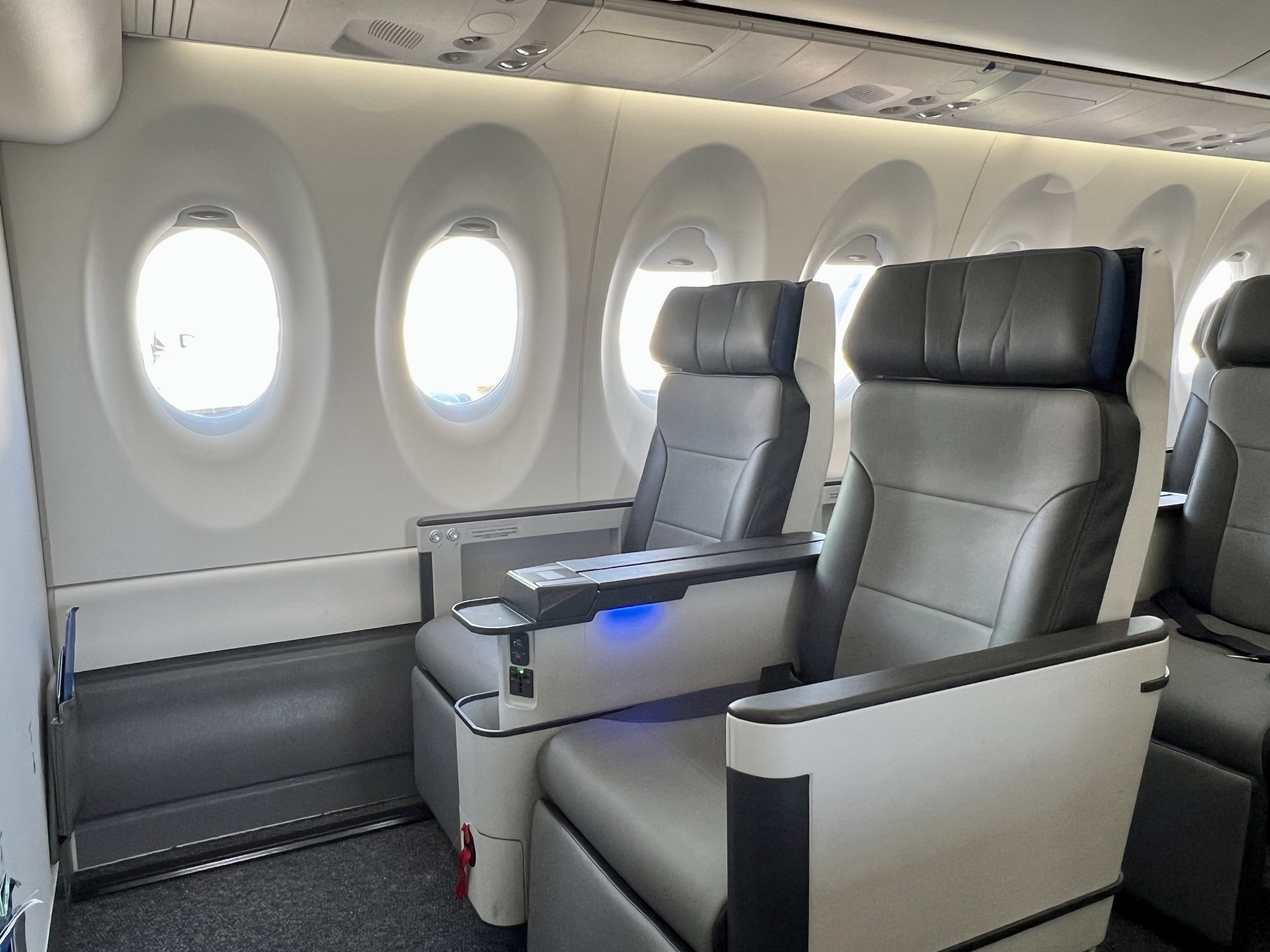 Breeze Ascent seats