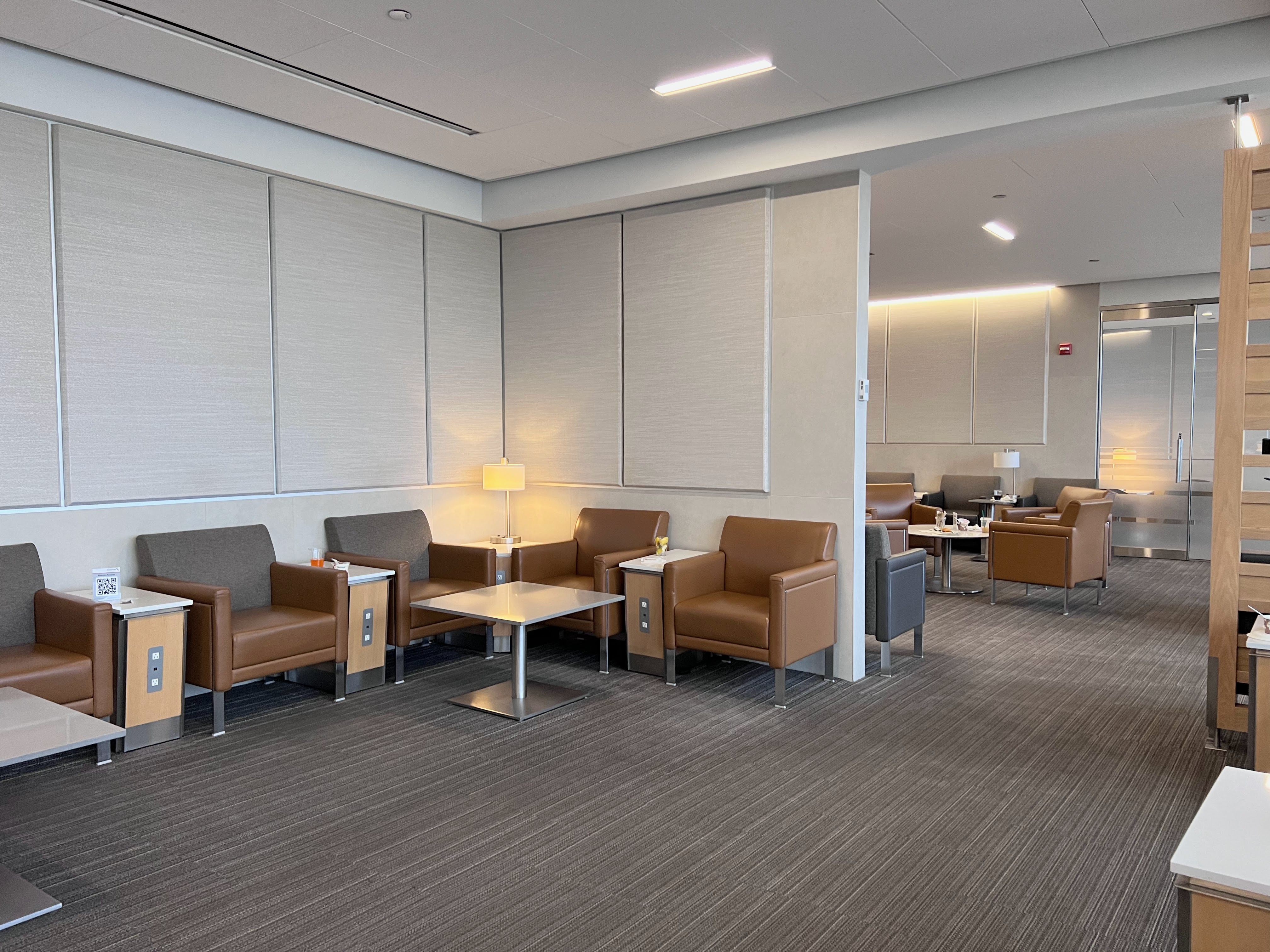 ORD Admirals Club Concourse HK seating 1 ORD Admirals Club Concourse HK seating 1
