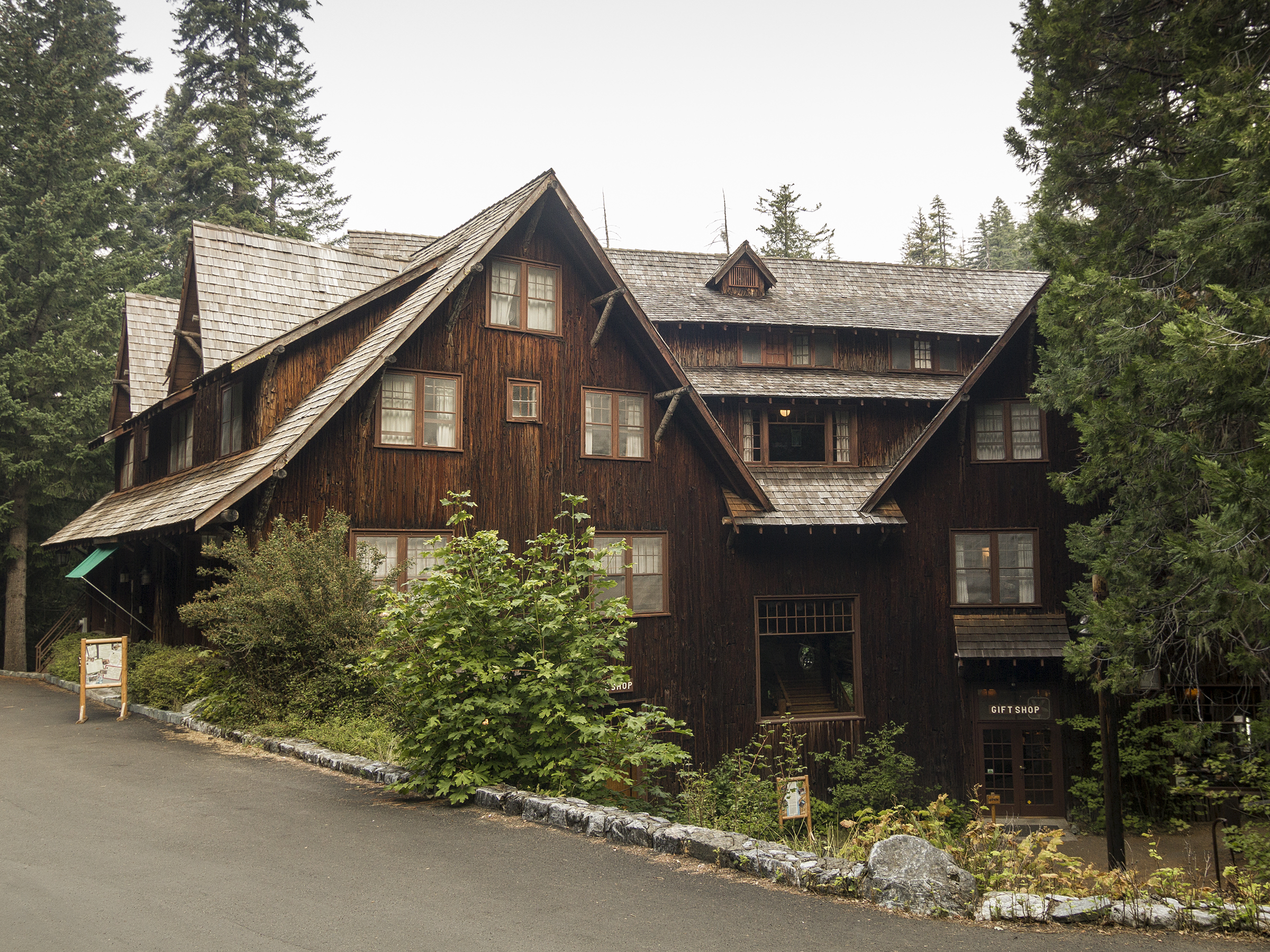 Oregon Caves Chateau