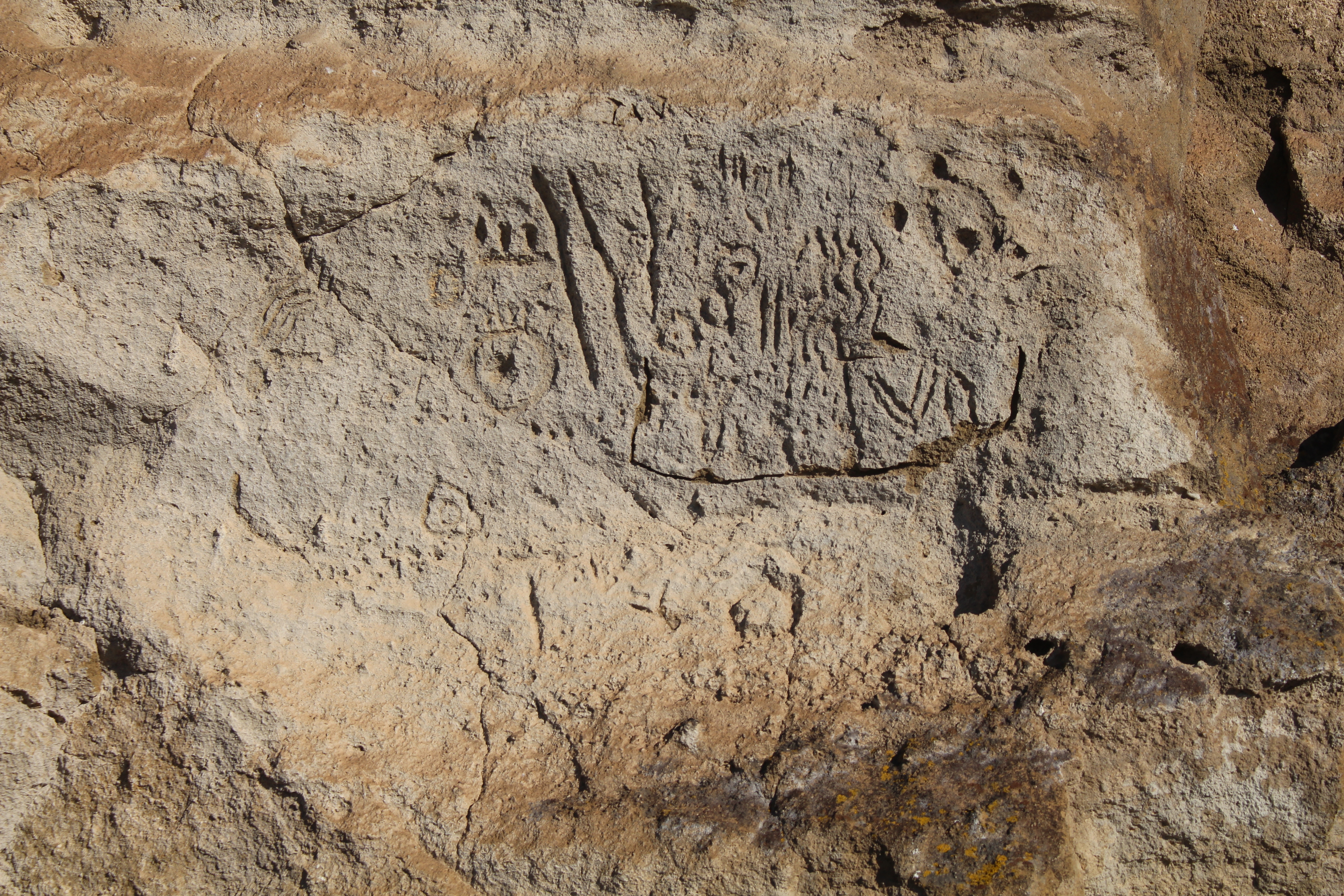 Petroglyph Point