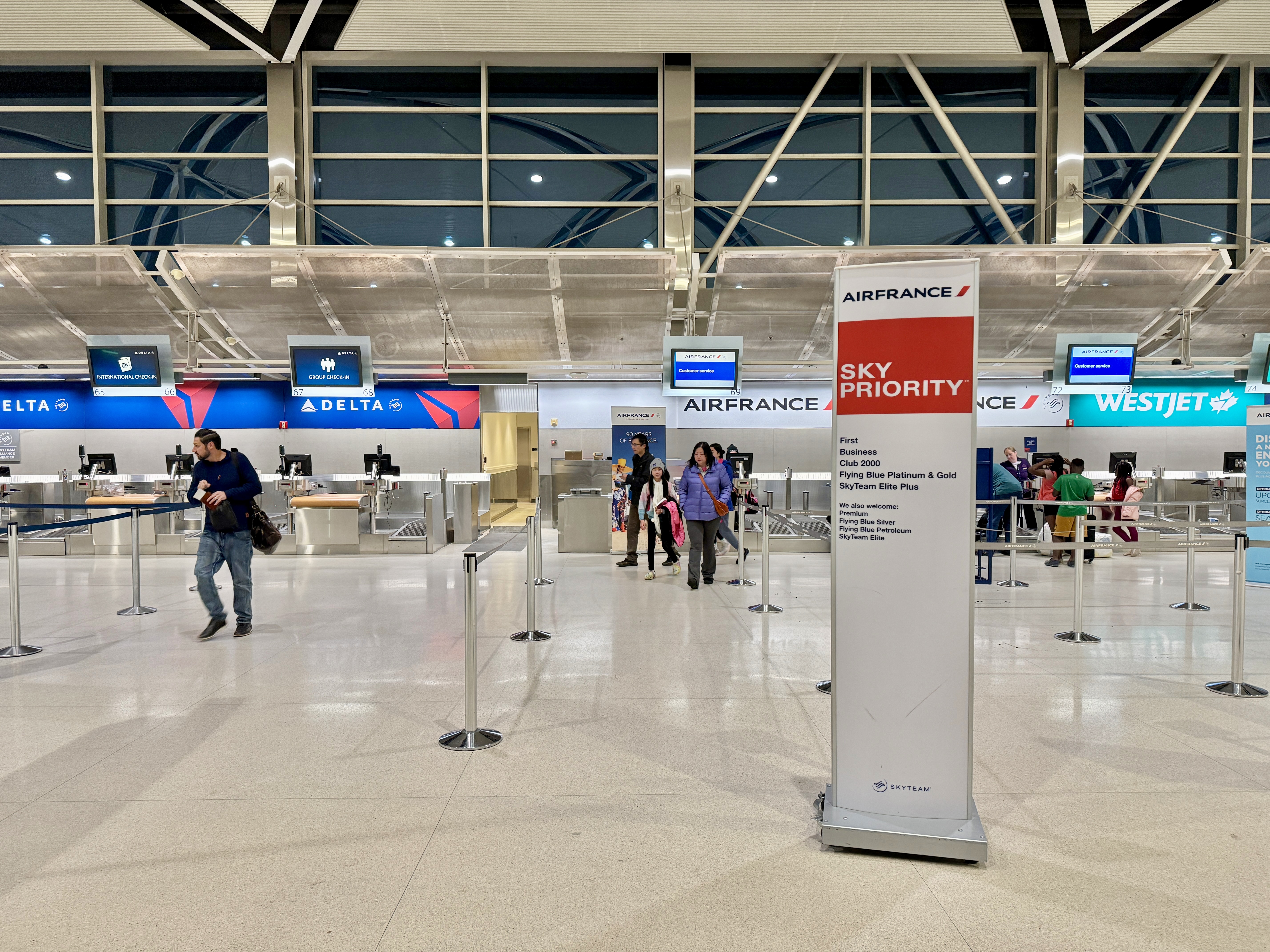SkyPriority Desk DTW SkyPriority Desk DTW
