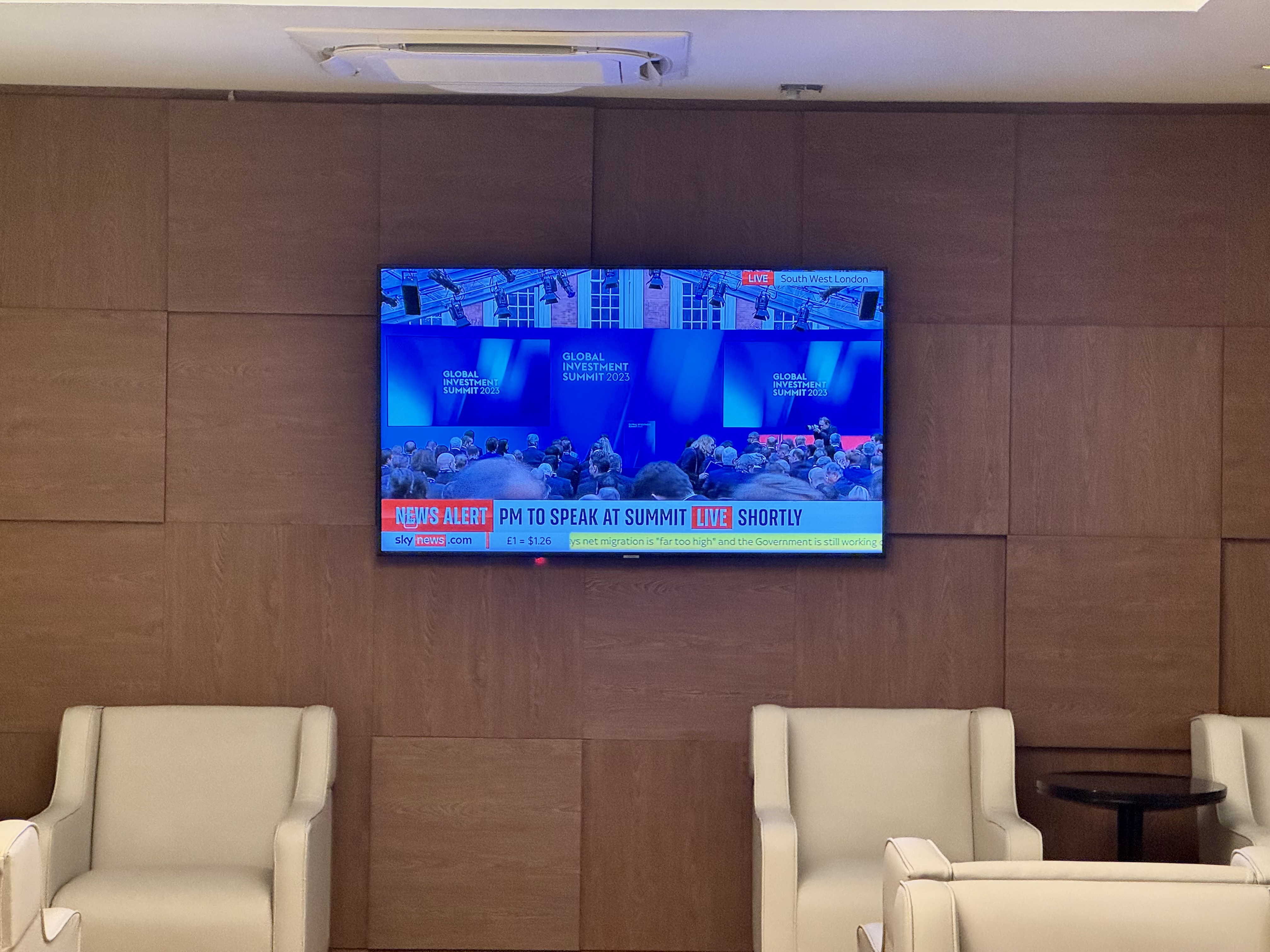 Sri Lankan A330 business class MLE lounge TV