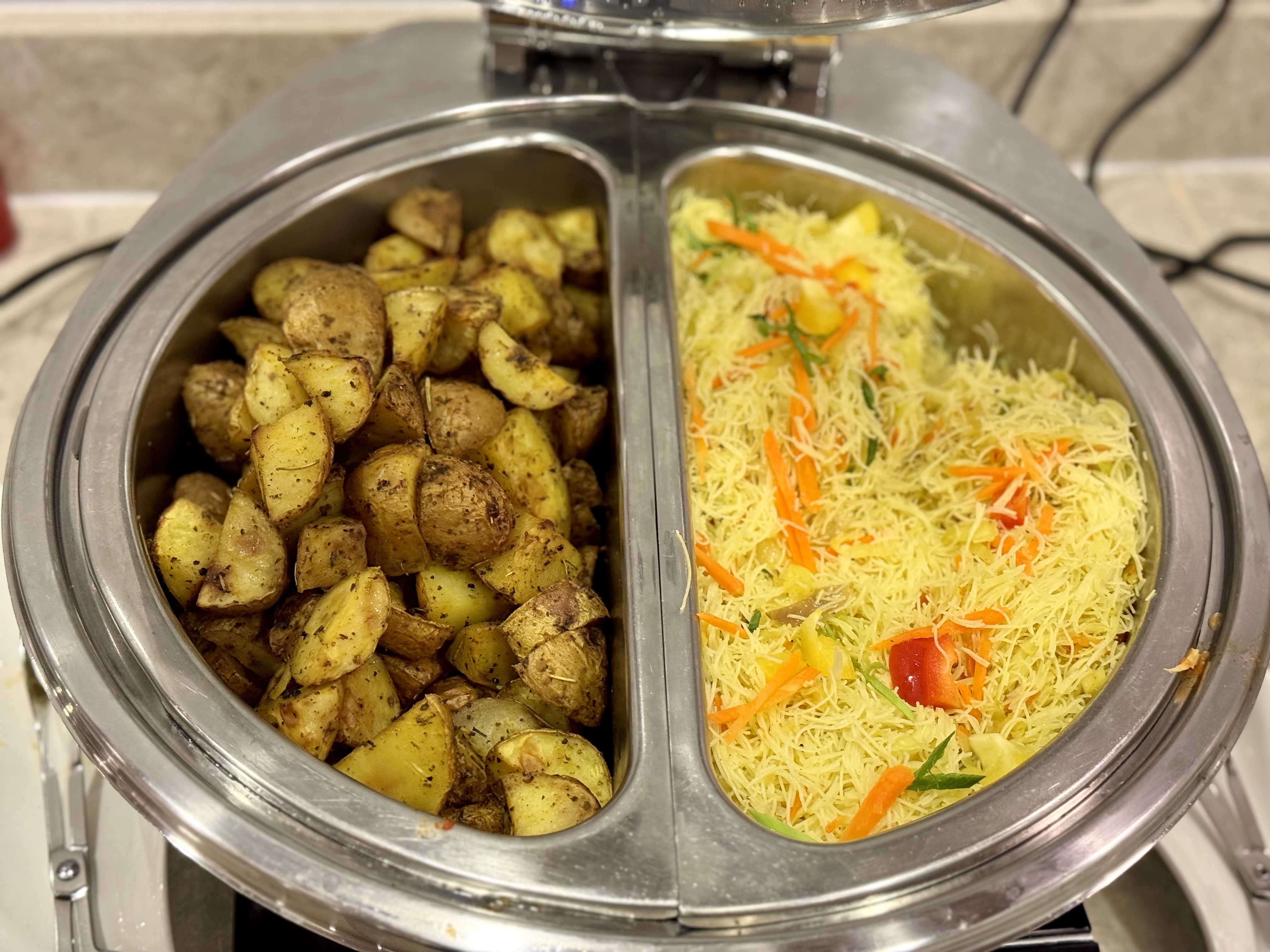 Sri Lankan A330 business class MLE lounge carbs