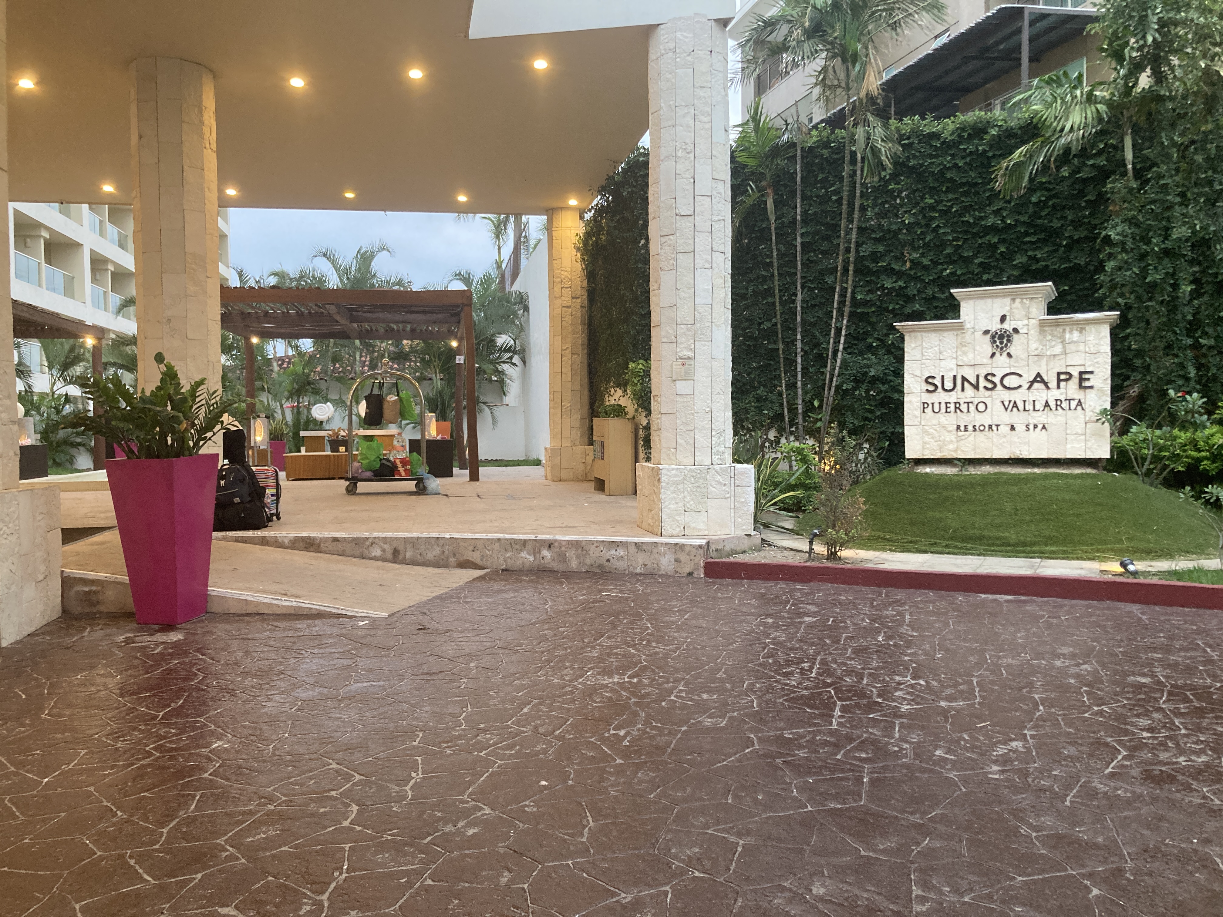 Sunscape Puerto Vallarta Resort Spa bellhop reception Sunscape Puerto Vallarta Resort Spa bellhop reception