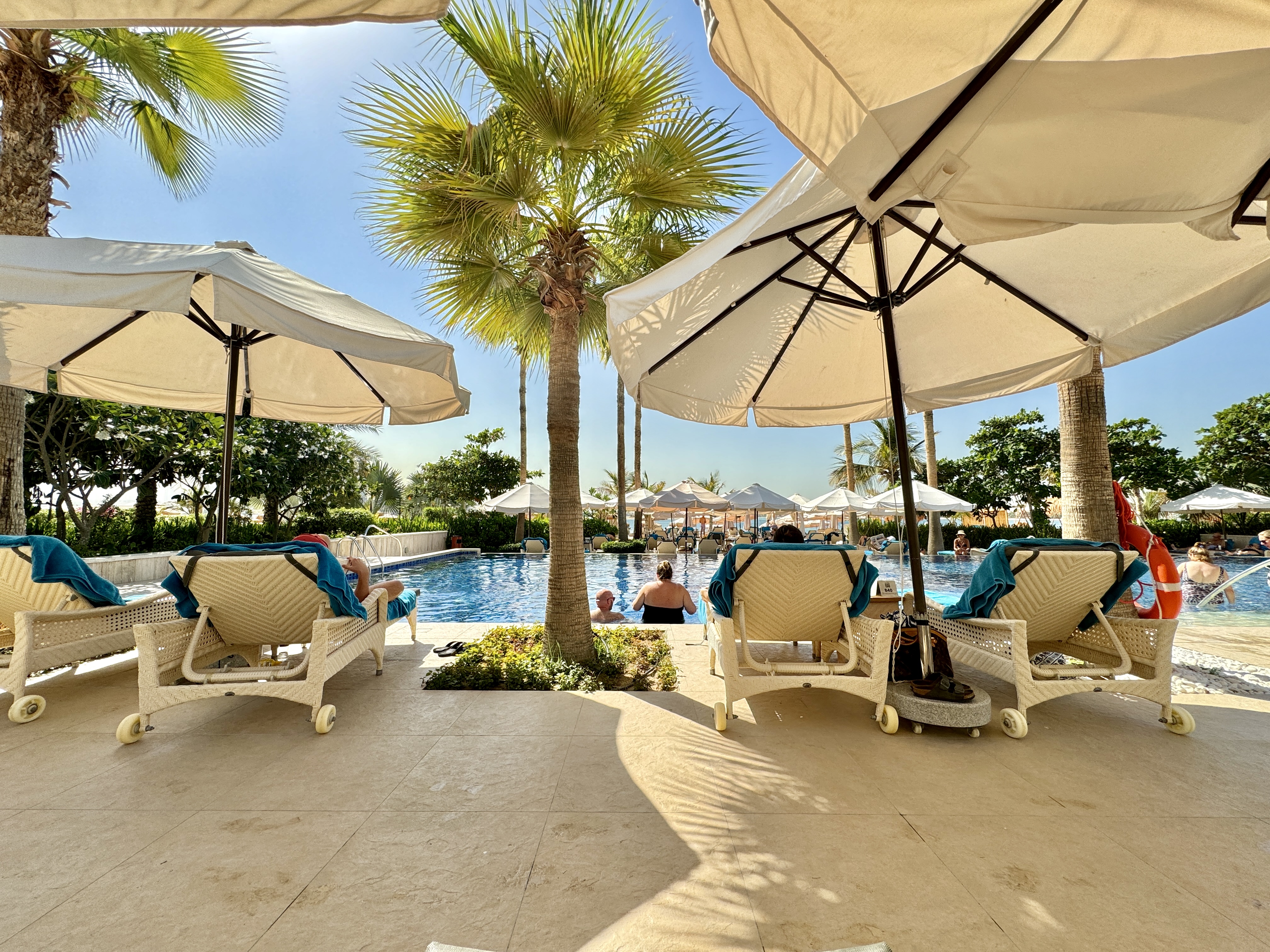 Waldorf Astoria Dubai Palm Jumeirah Adult Pool Seating Waldorf Astoria Dubai Palm Jumeirah Adult Pool Seating