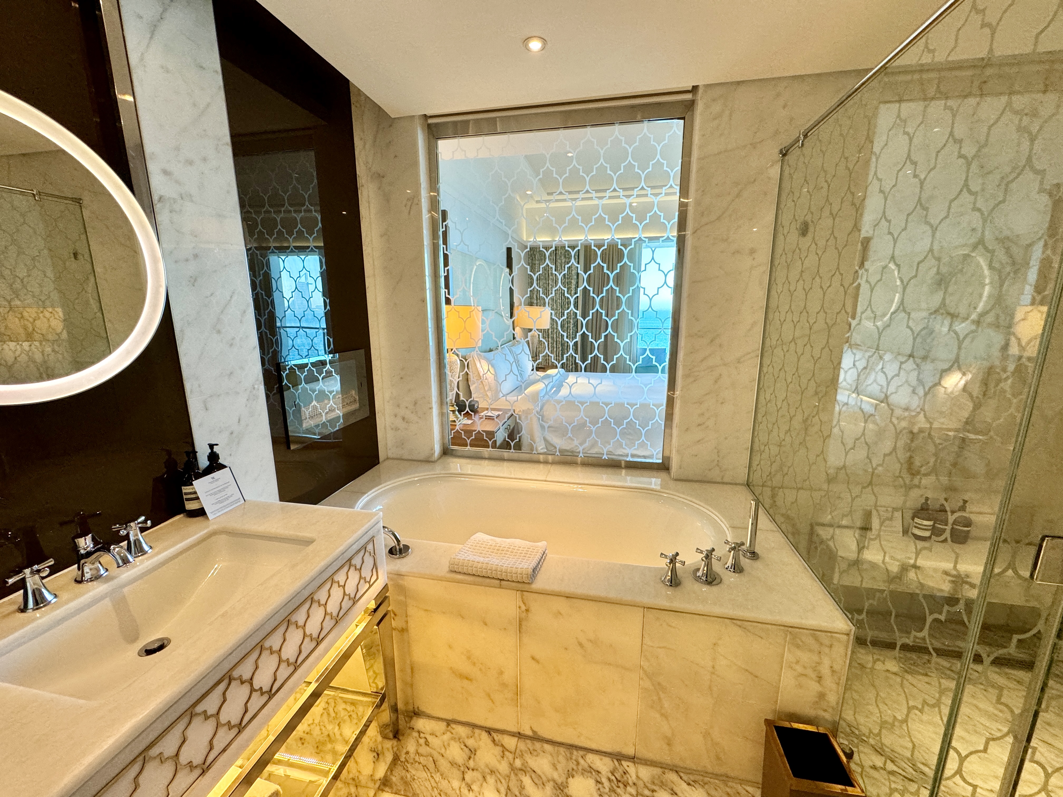 Waldorf Astoria Dubai Palm Jumeirah Bathtub Waldorf Astoria Dubai Palm Jumeirah Bathtub