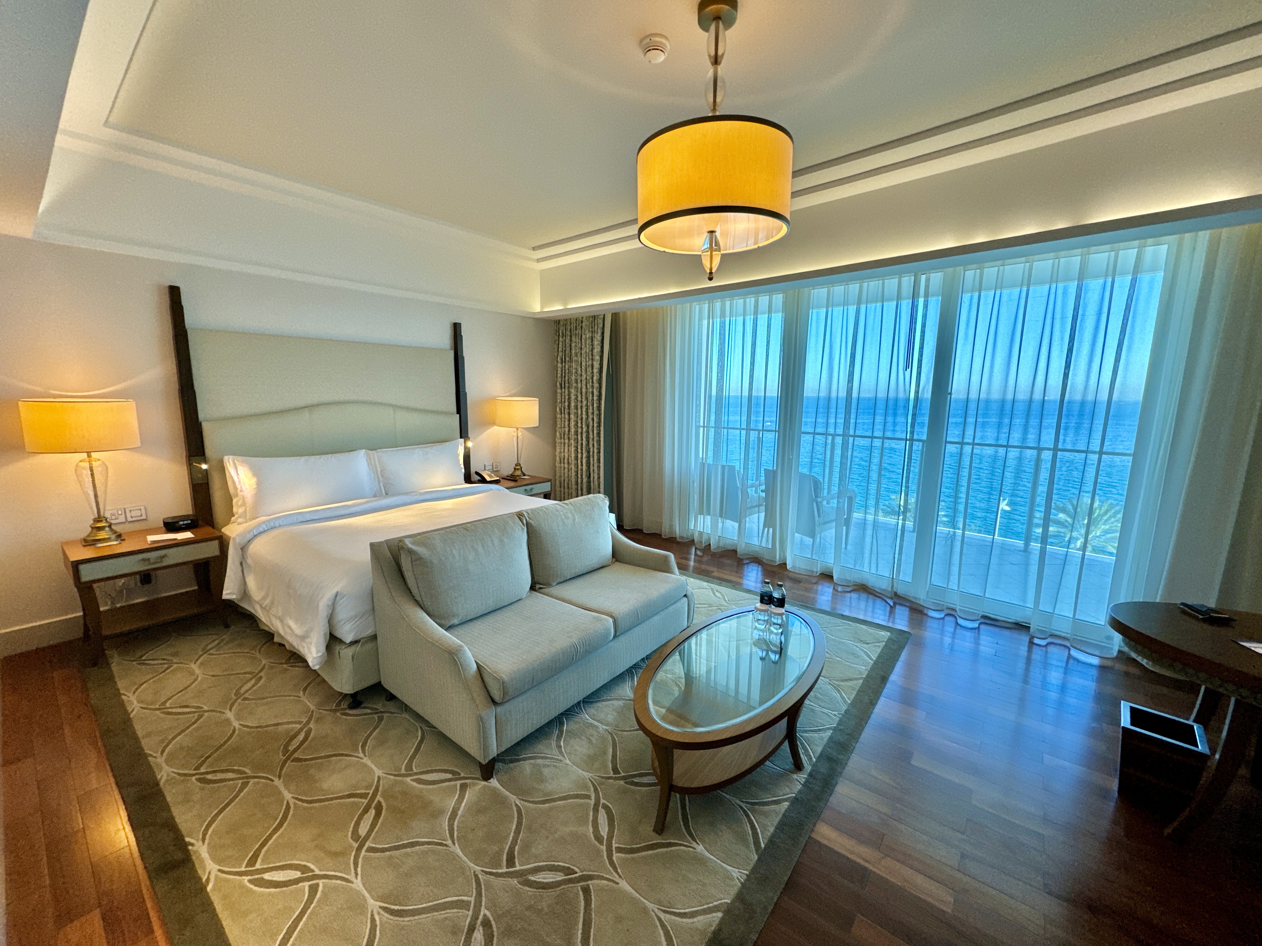 Waldorf Astoria Dubai Palm Jumeirah Bedroom Overview Waldorf Astoria Dubai Palm Jumeirah Bedroom Overview