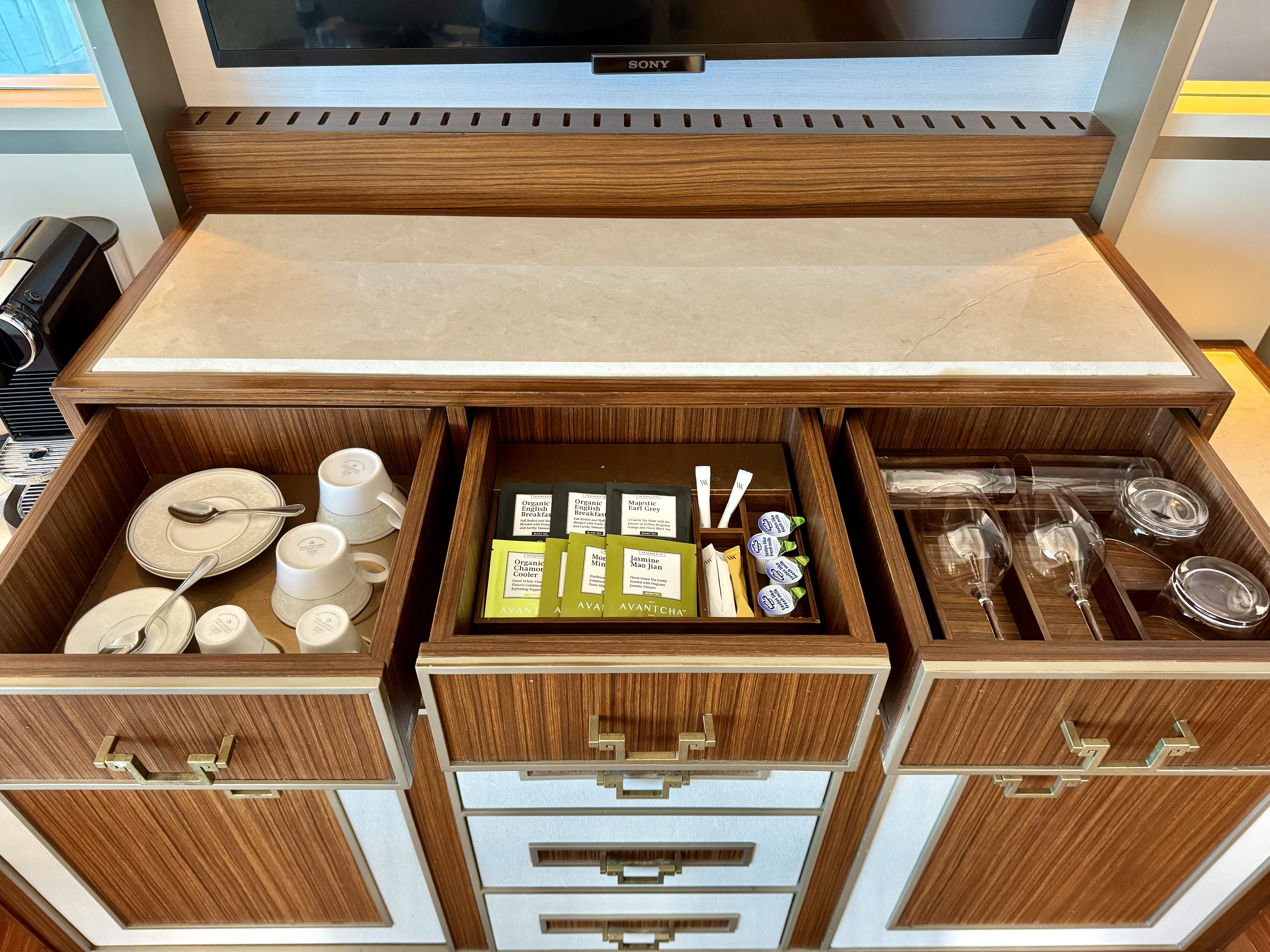 Waldorf Astoria Dubai Palm Jumeirah Coffee and Tea Waldorf Astoria Dubai Palm Jumeirah Coffee and Tea