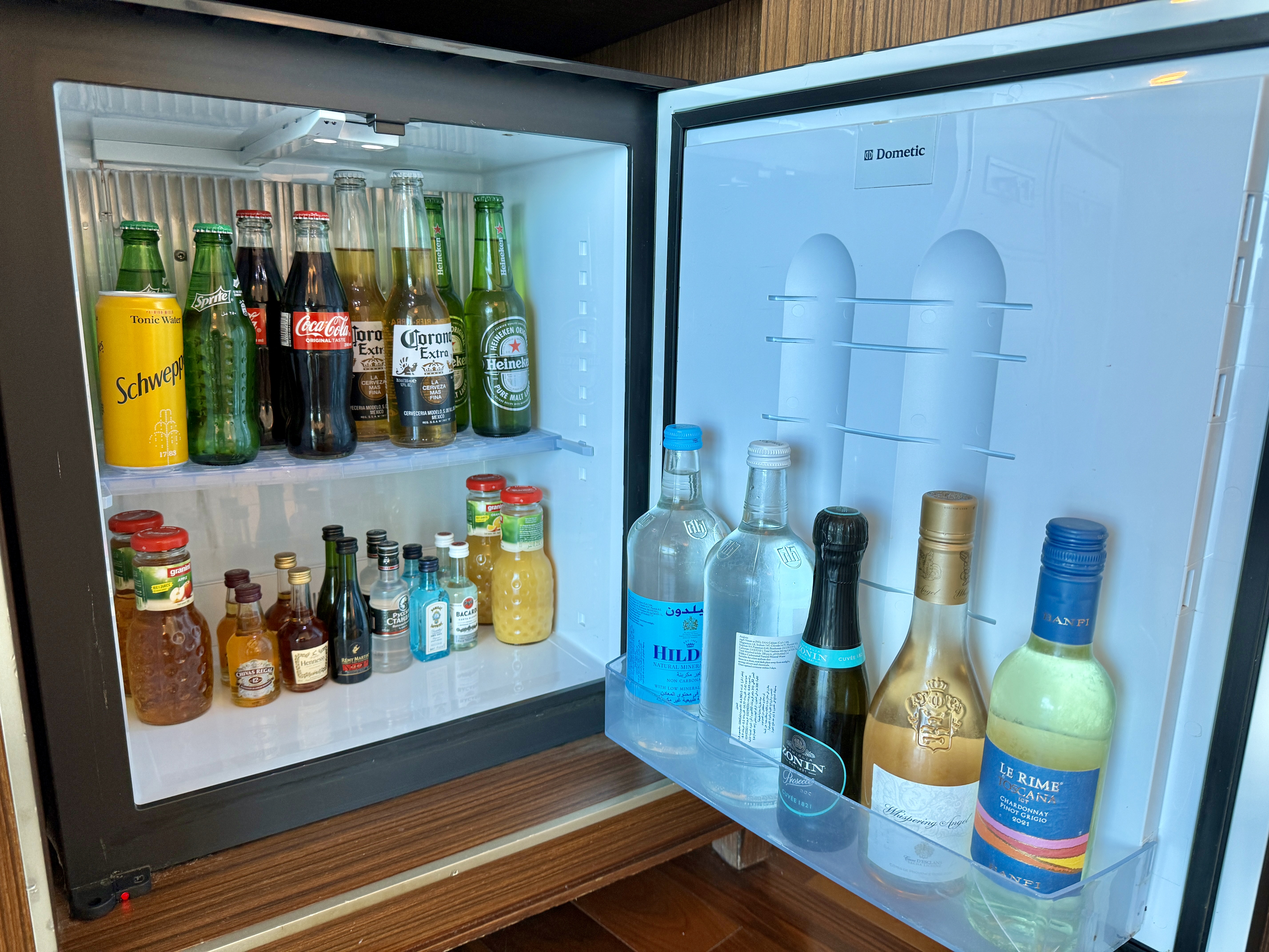 Waldorf Astoria Dubai Palm Jumeirah Minifridge Waldorf Astoria Dubai Palm Jumeirah Minifridge