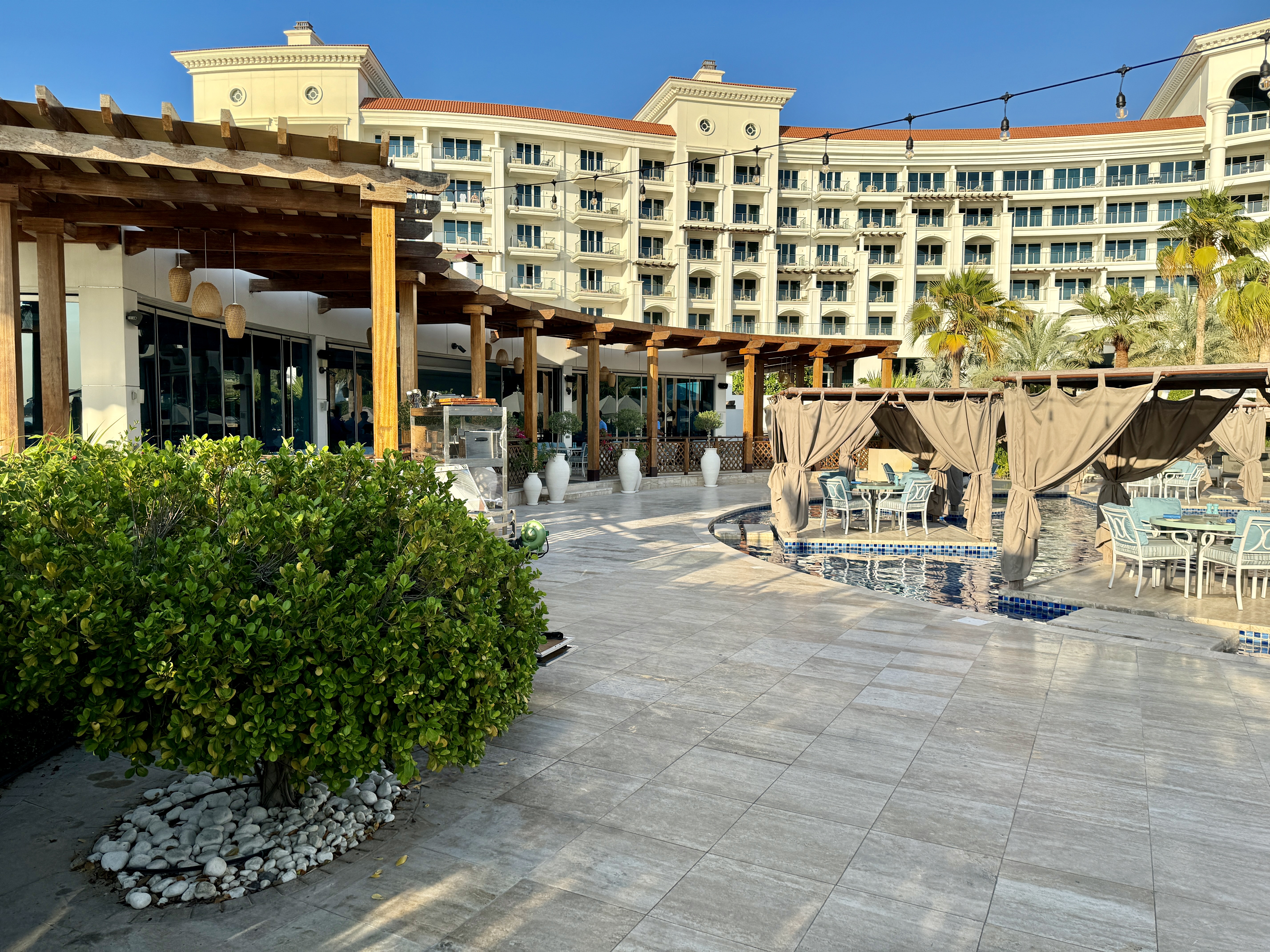 Waldorf Astoria Dubai Palm Jumeirah Palm Avenue Outdoor Waldorf Astoria Dubai Palm Jumeirah Palm Avenue Outdoor