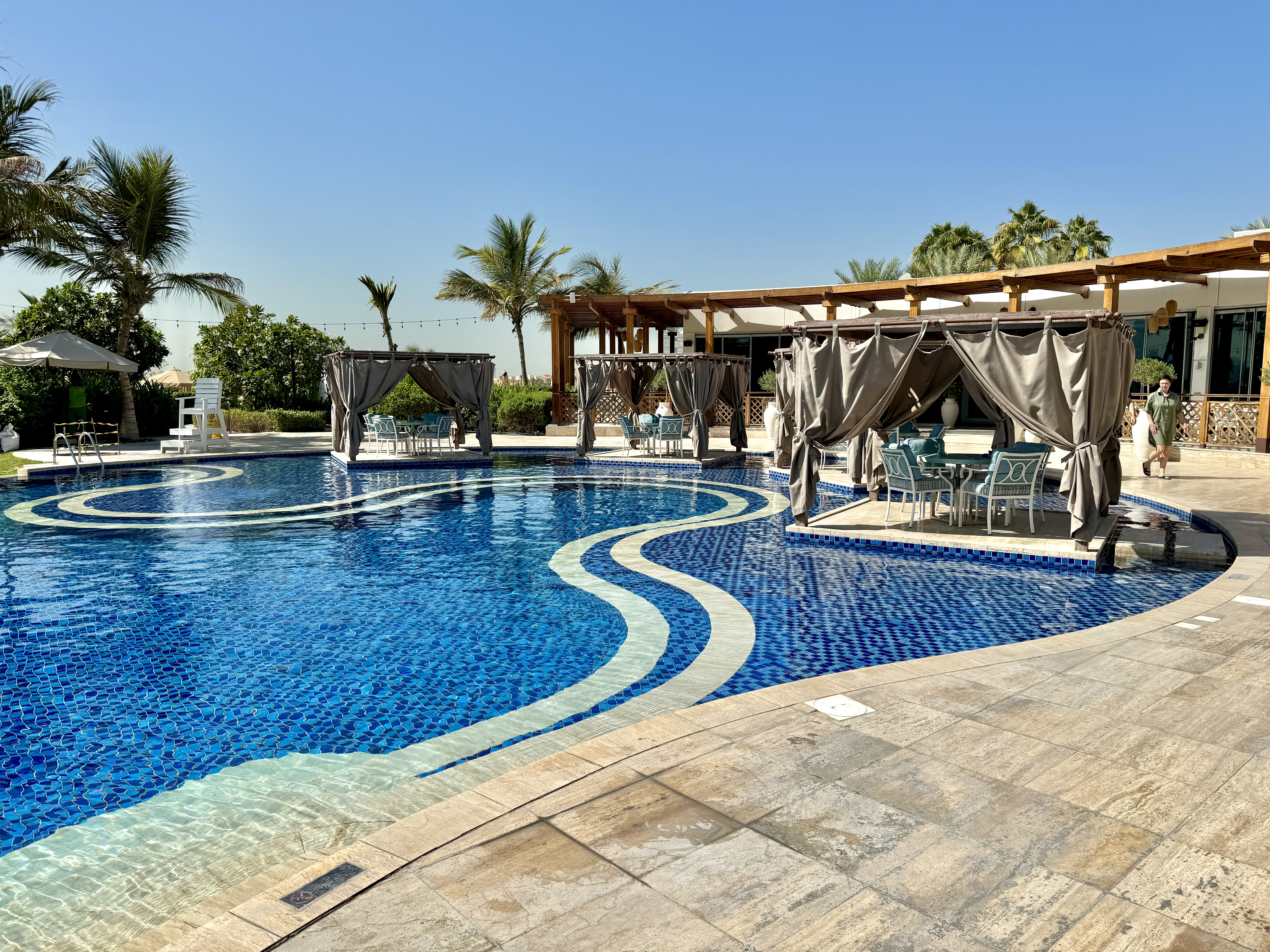 Waldorf Astoria Dubai Palm Jumeirah Palm Avenue Tables in Pool Waldorf Astoria Dubai Palm Jumeirah Palm Avenue Tables in Pool