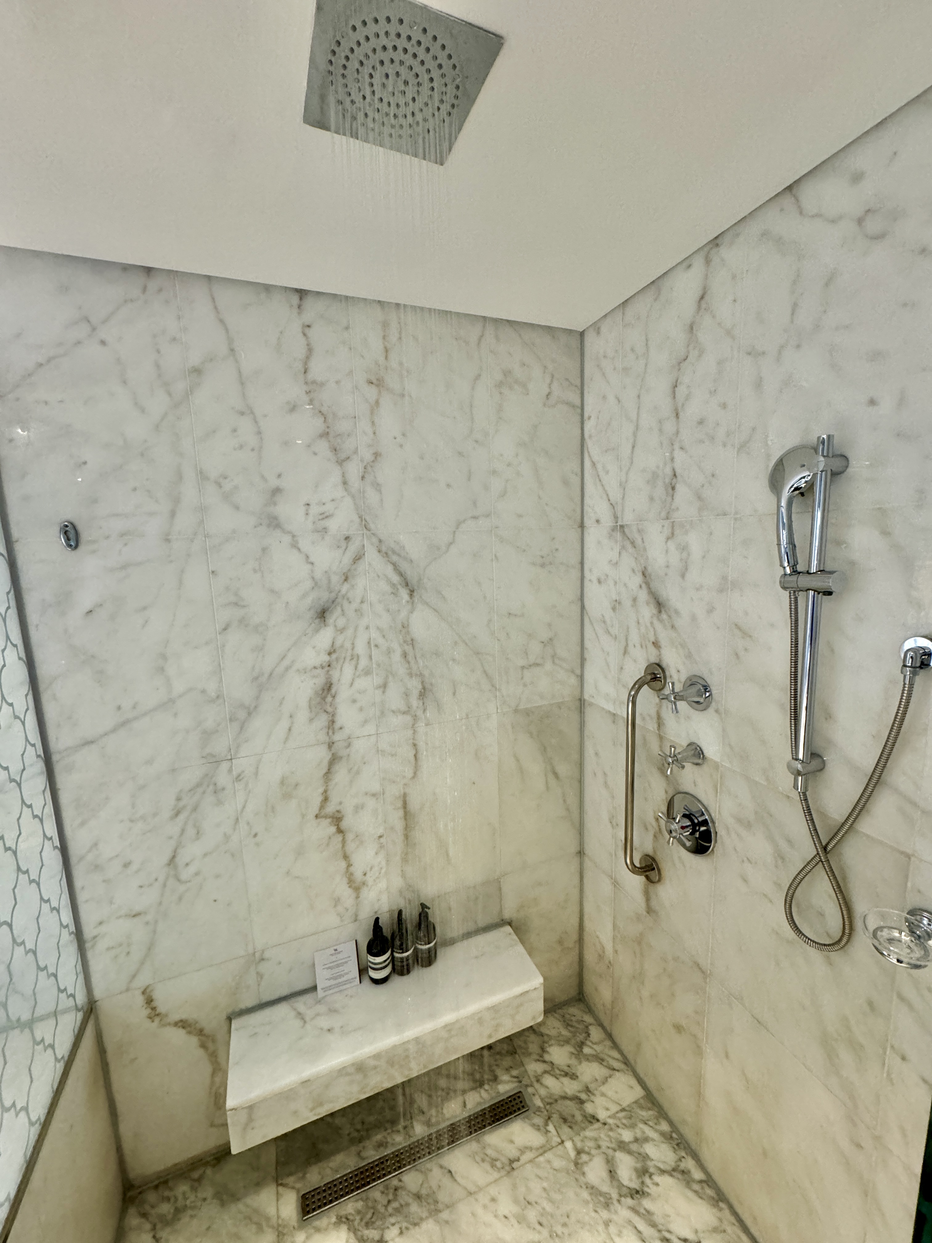 Waldorf Astoria Dubai Palm Jumeirah Shower Waldorf Astoria Dubai Palm Jumeirah Shower