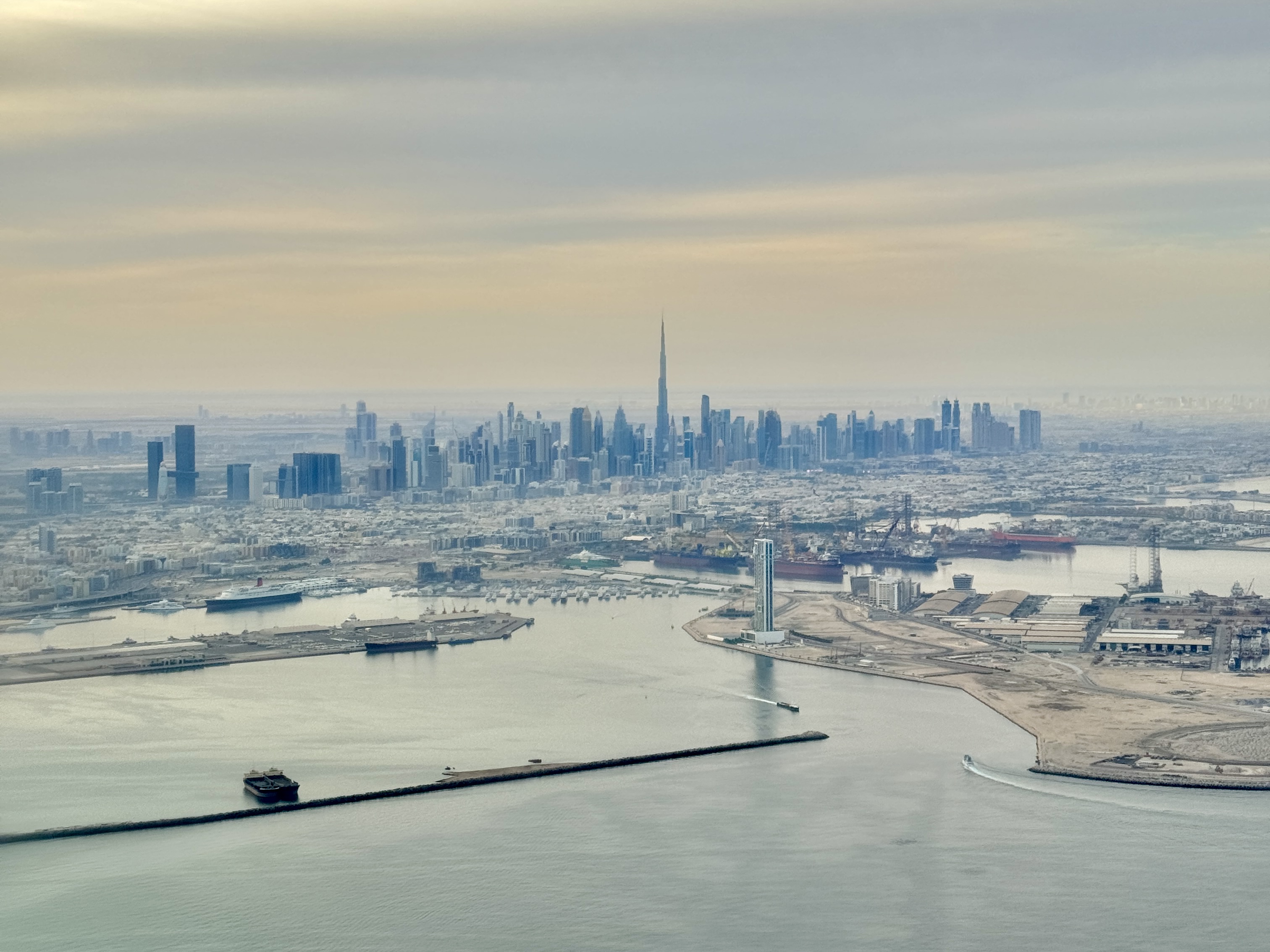 flydubai 737 800 economy Dubai view flydubai 737 800 economy Dubai view