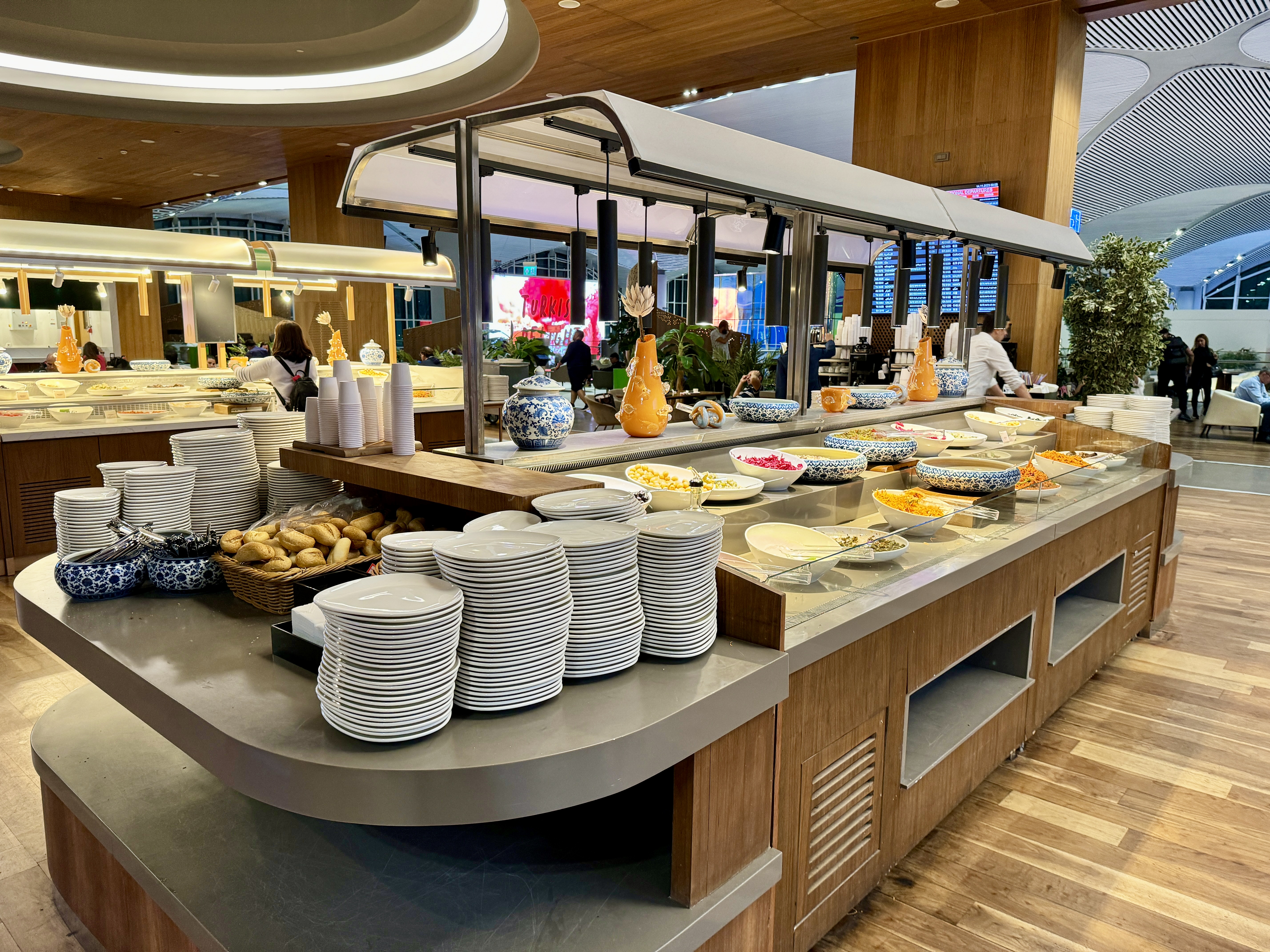 flydubai 737 800 economy IST IGA lounge buffet area flydubai 737 800 economy IST IGA lounge buffet area