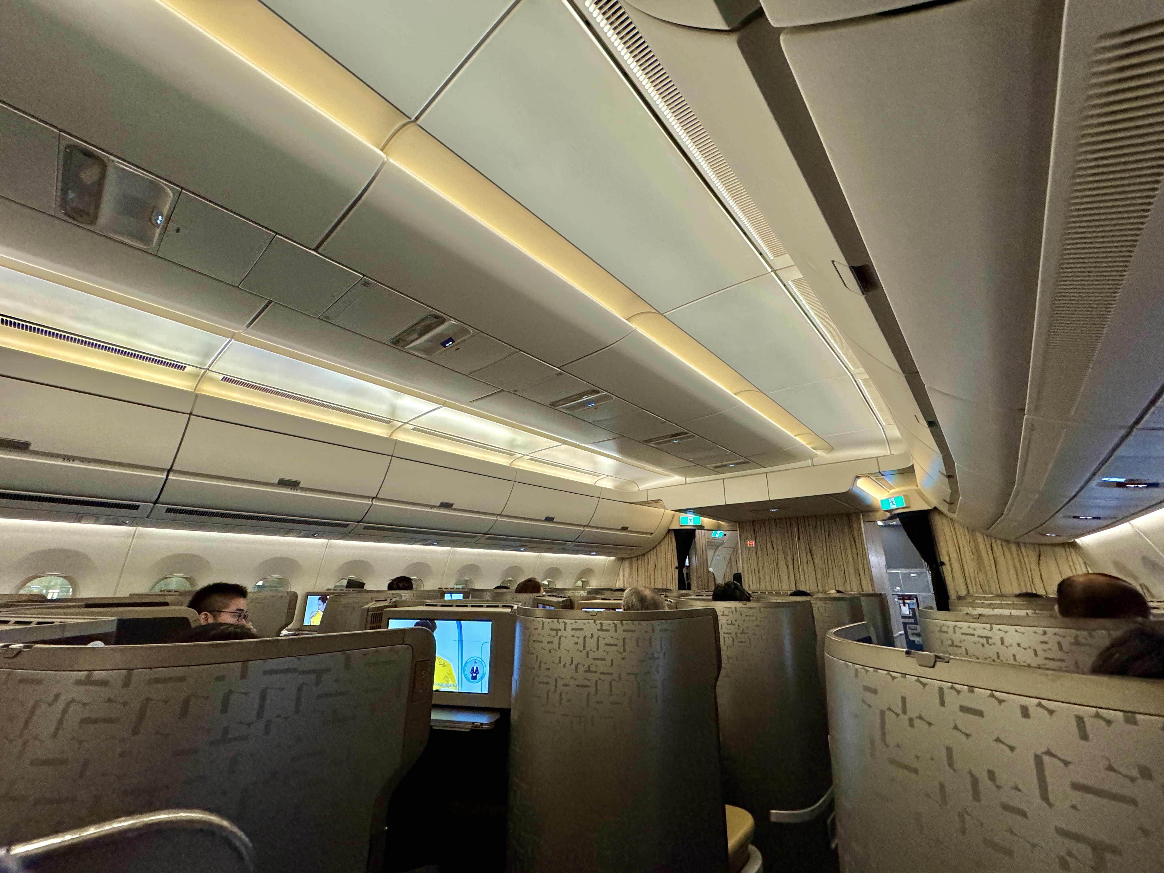 China Airlines A350 Business Class Cabin Ceiling No Bins China Airlines A350 Business Class Cabin Ceiling No Bins