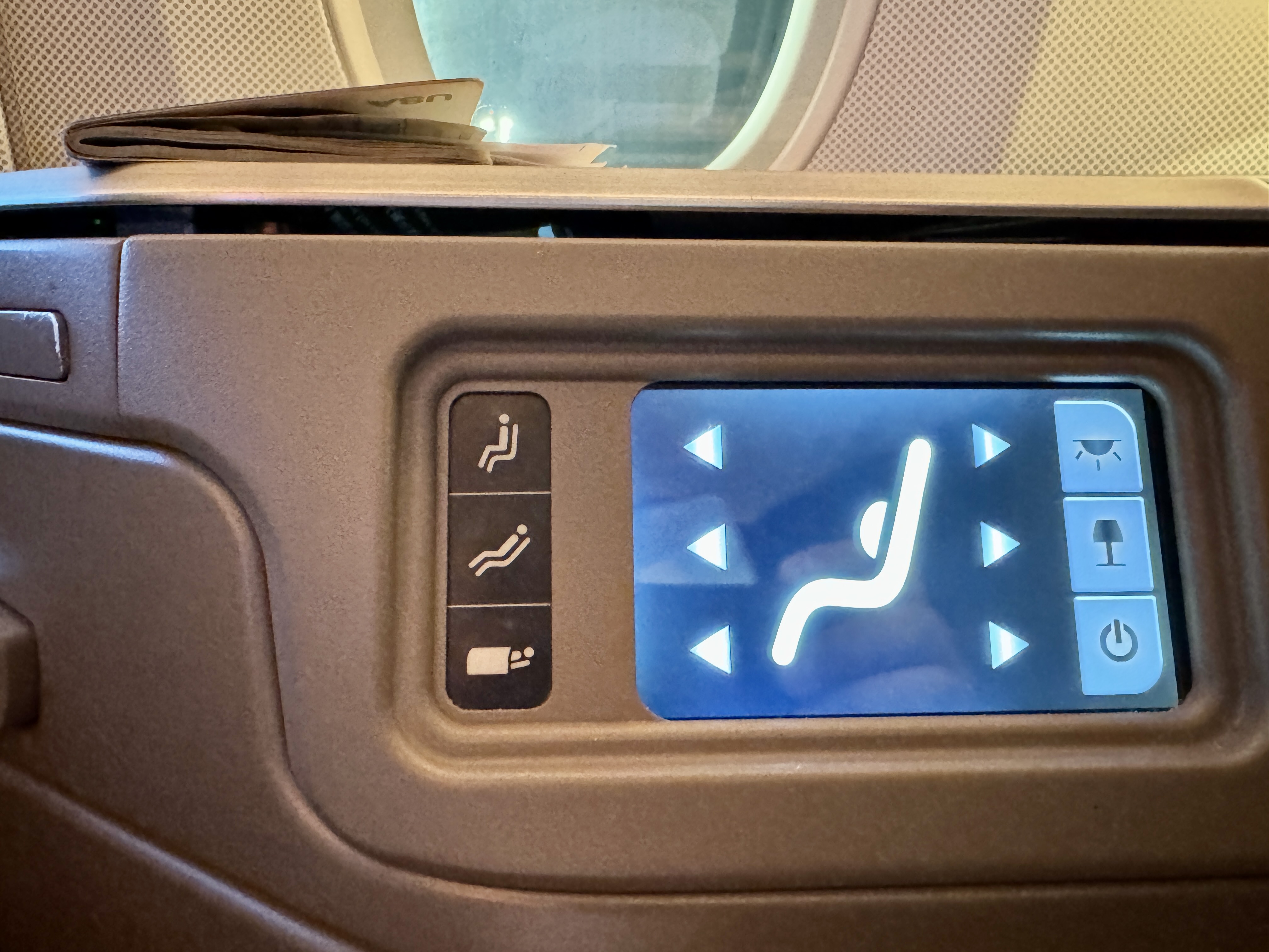 China Airlines A350 Business Class Seat Controls China Airlines A350 Business Class Seat Controls