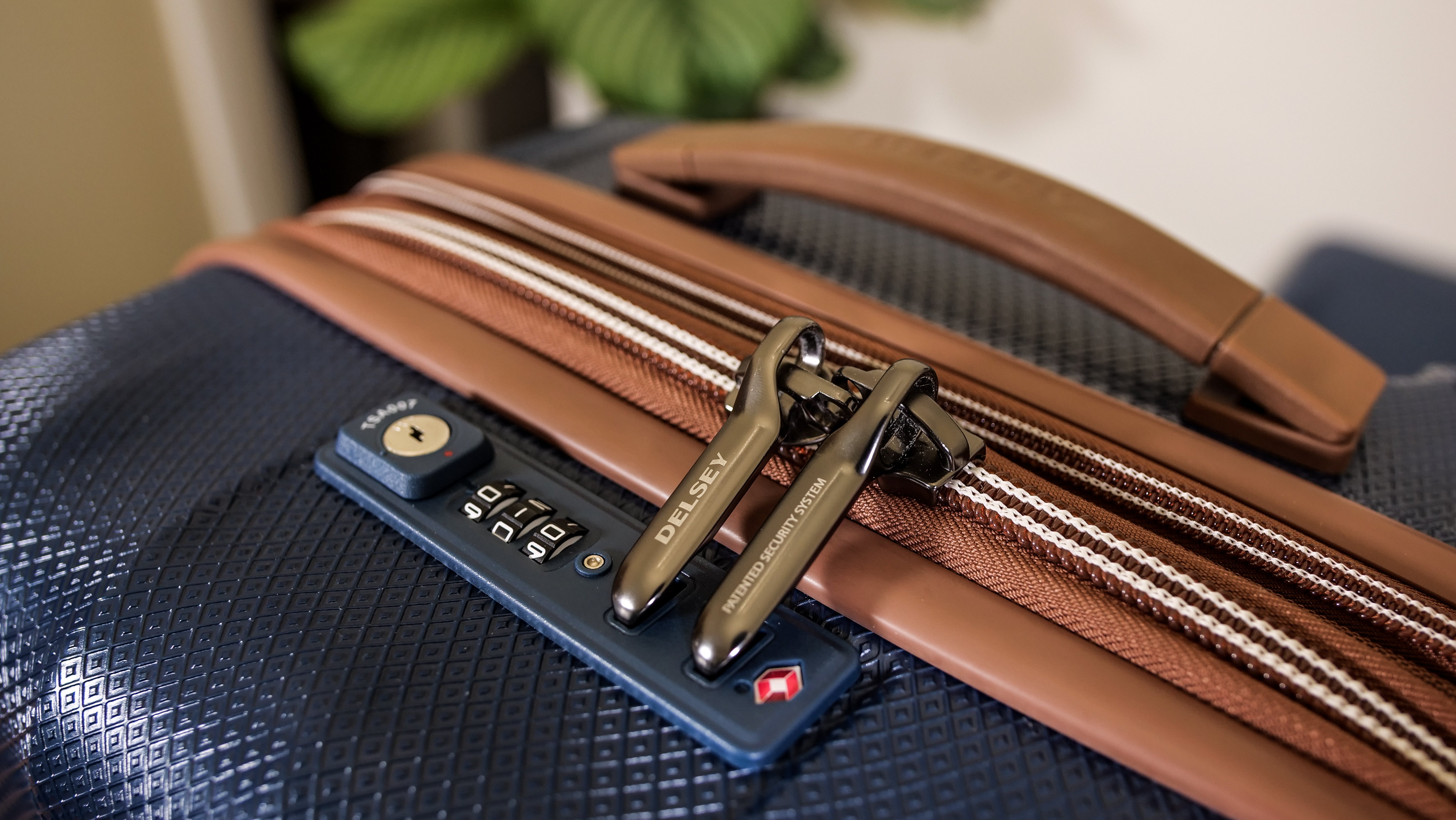 Delsey St Tropez TSA lock