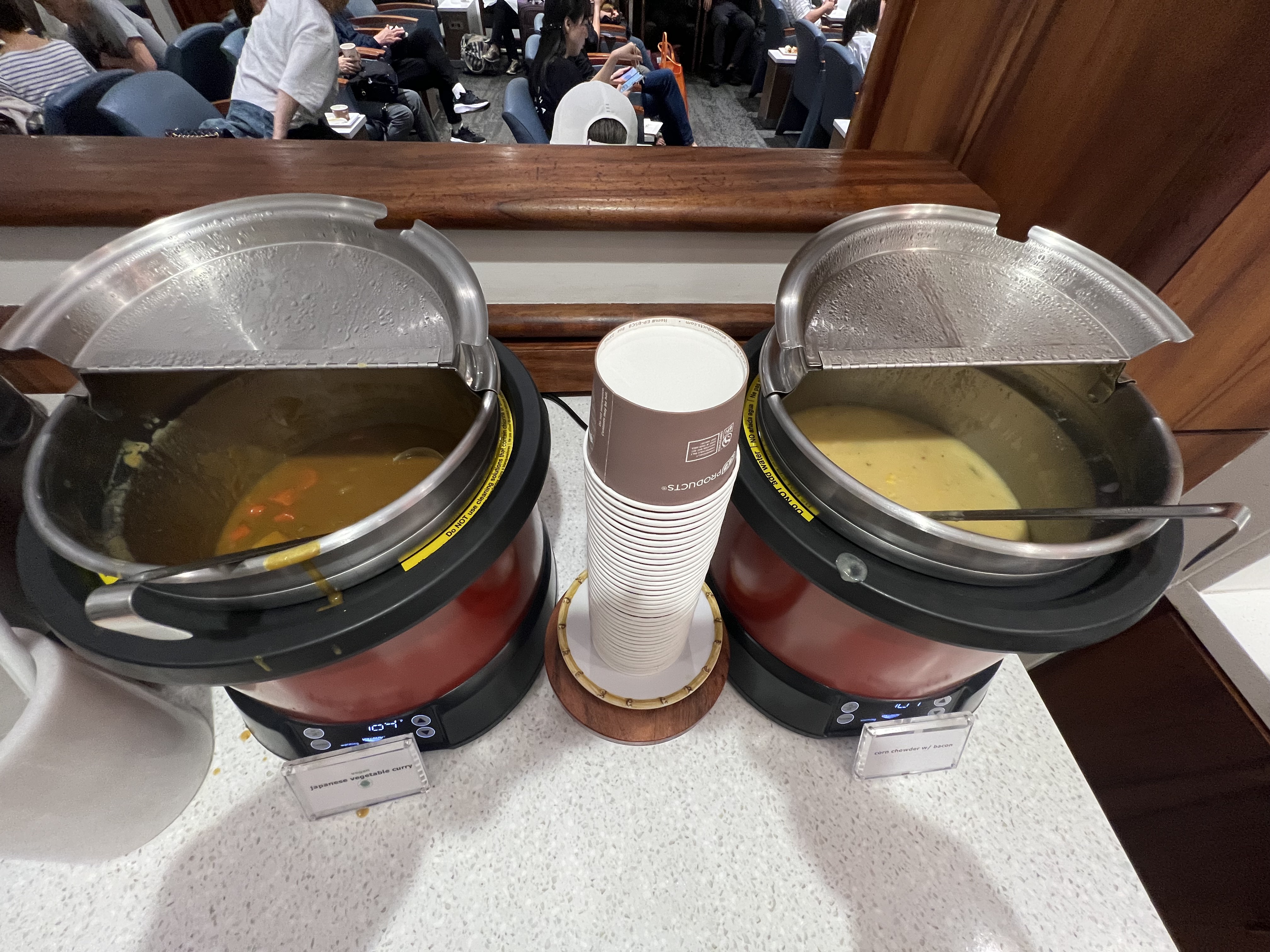 Delta Sky Club HNL Curry and Chowder Look Delta Sky Club HNL Curry and Chowder Look