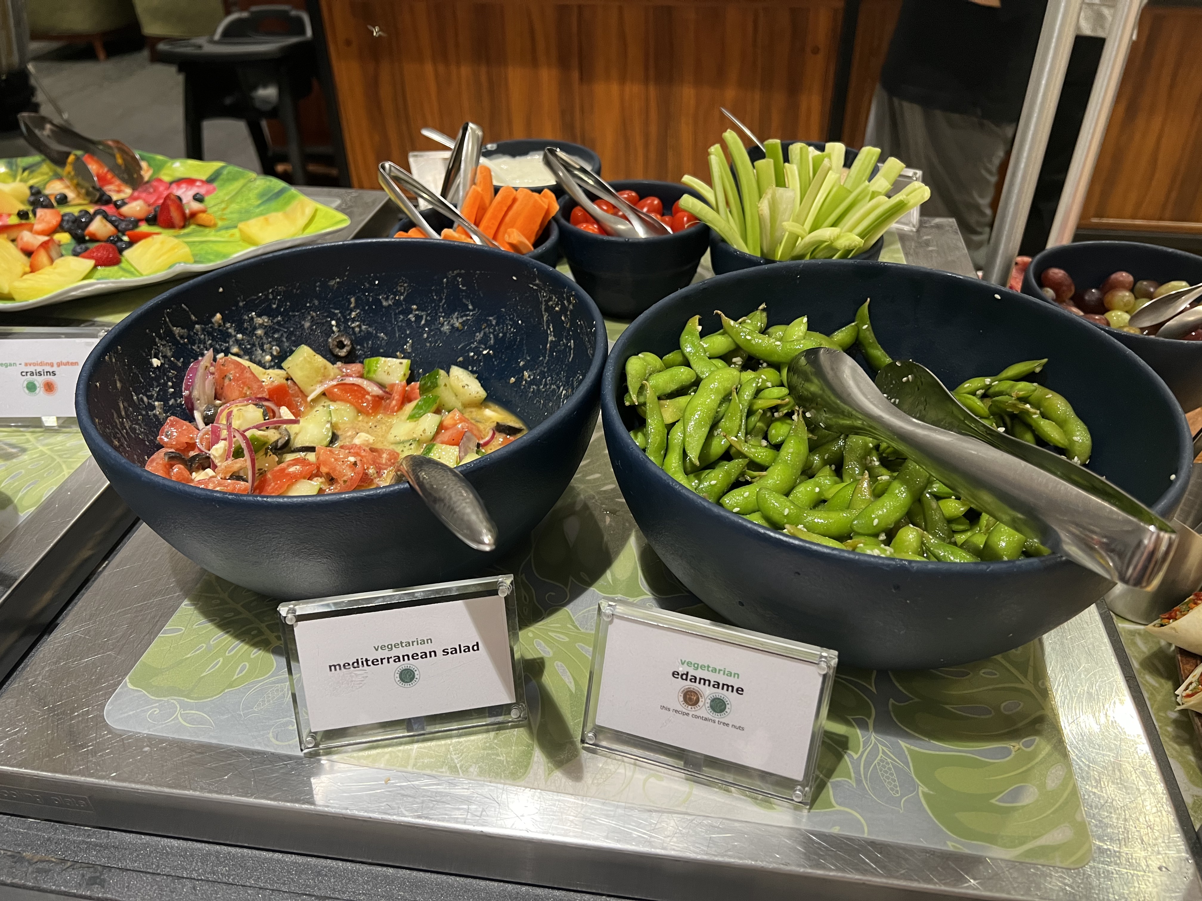 Delta Sky Club HNL Fresh Foods Delta Sky Club HNL Fresh Foods