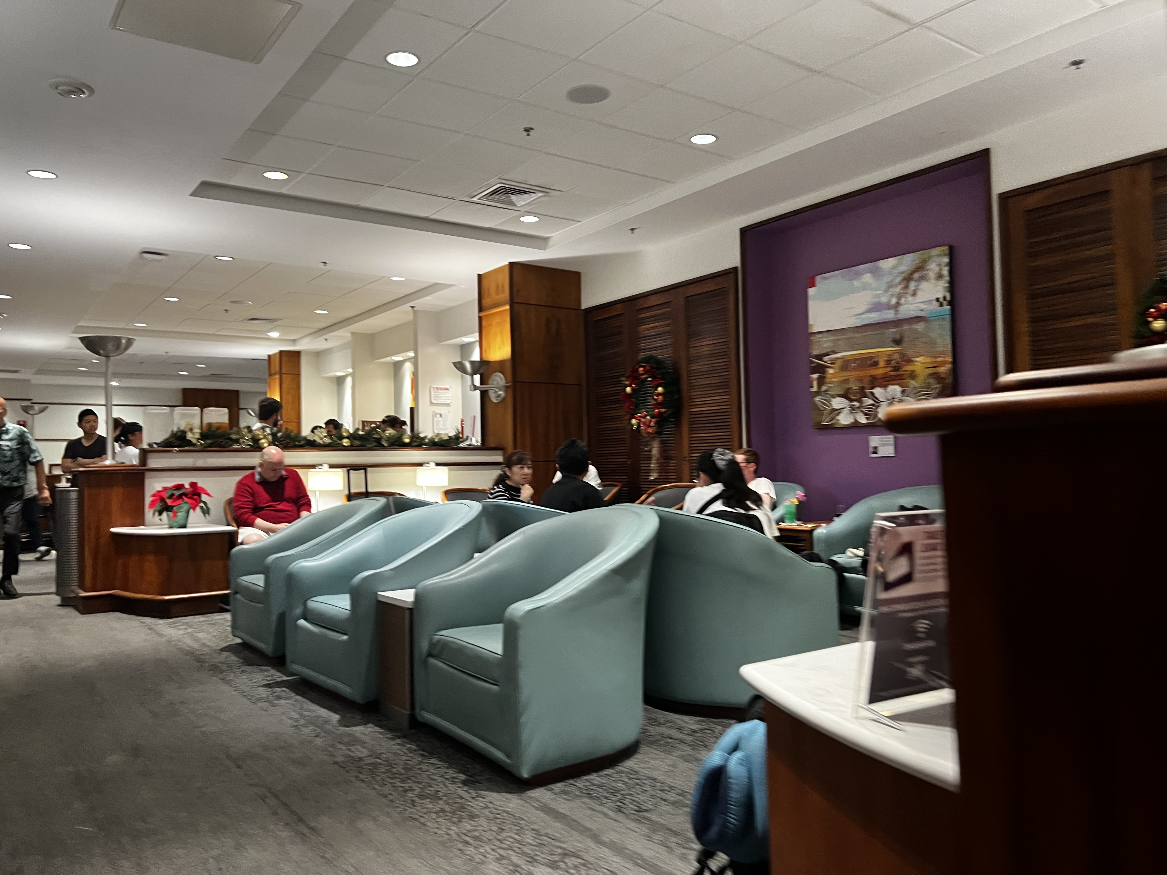Delta Sky Club HNL Seating Areas Delta Sky Club HNL Seating Areas