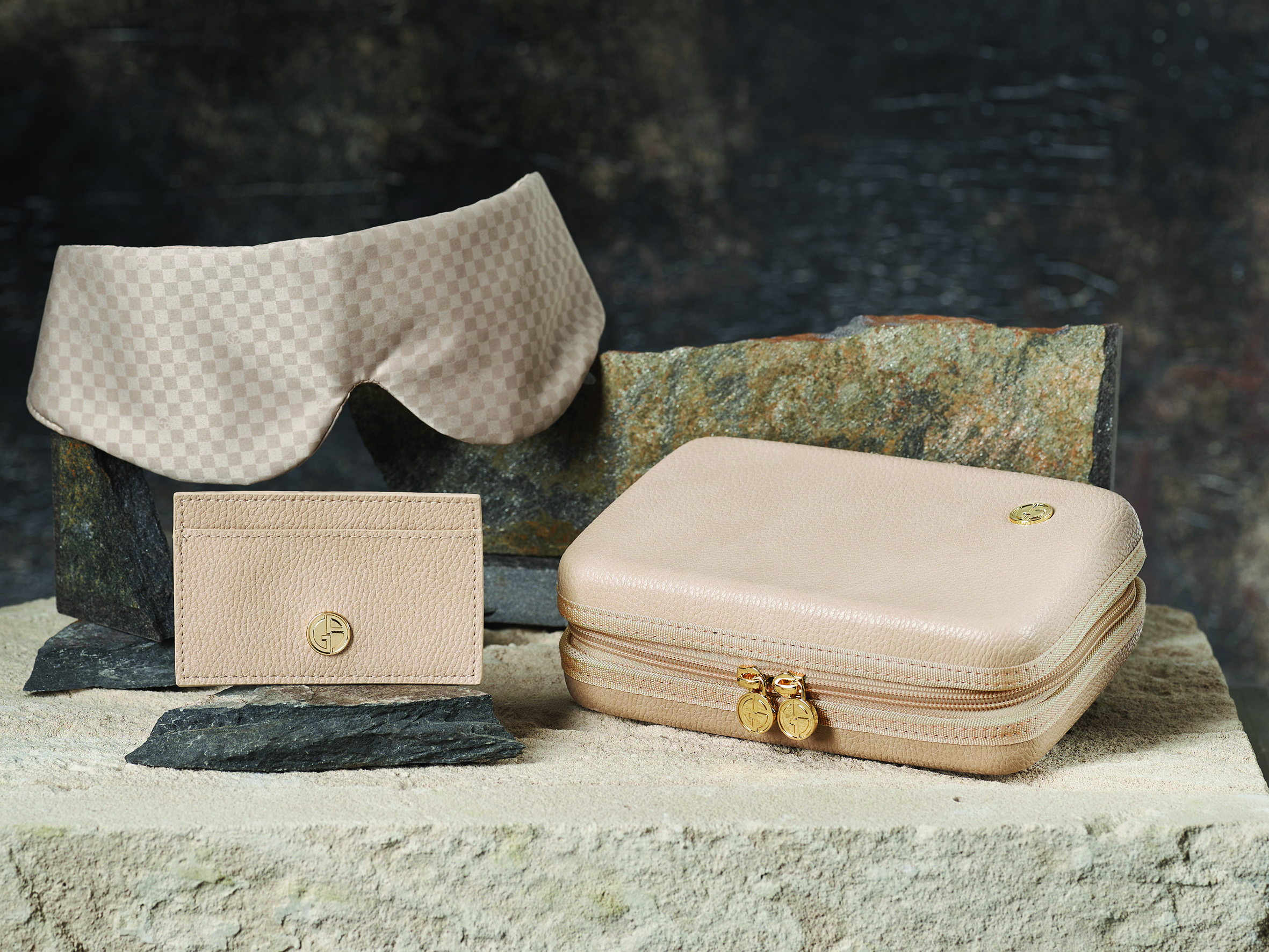 Eva Armani amenity kit Oct 2023