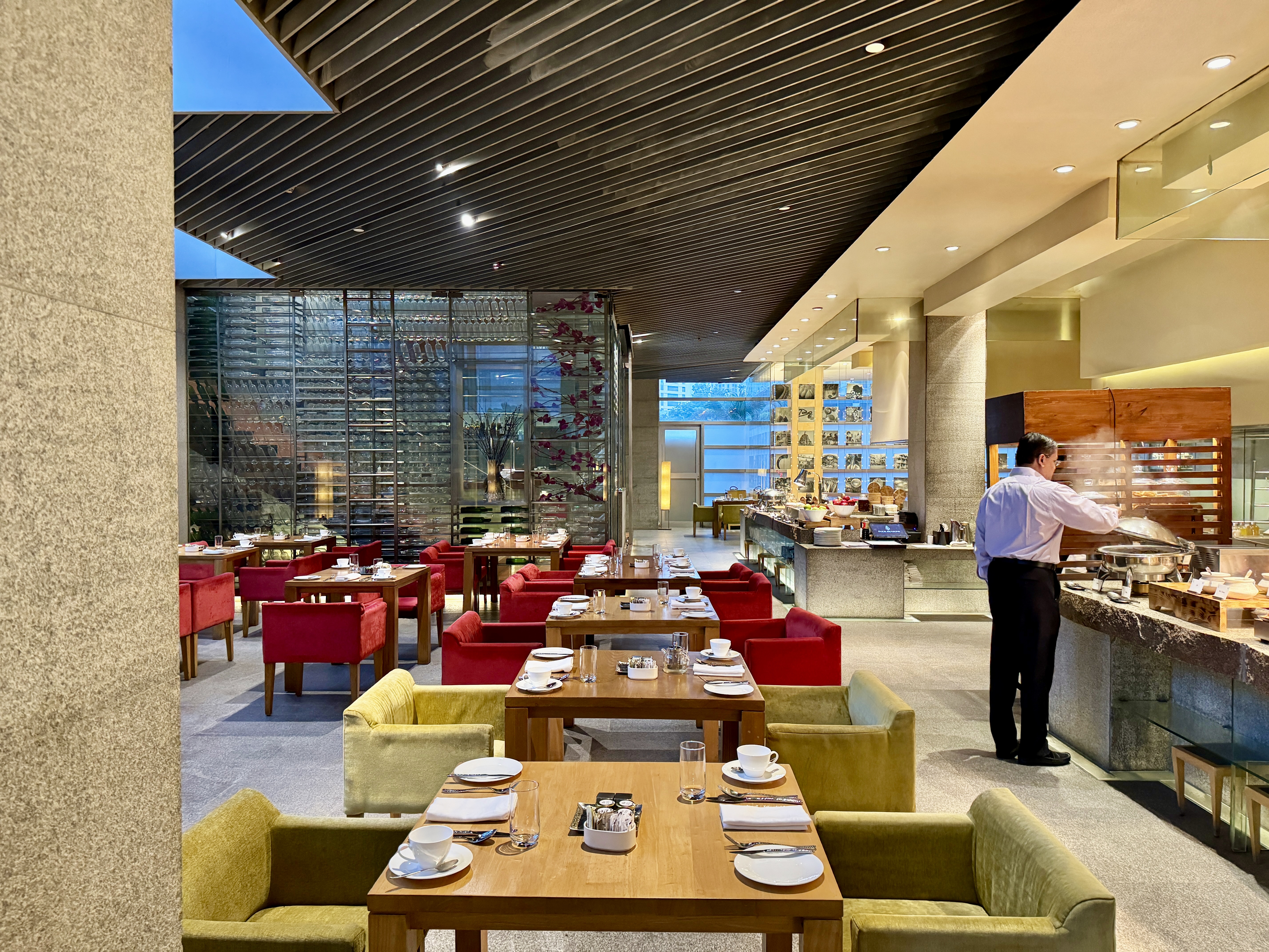 Four Seasons Mumbai San Qi Seating