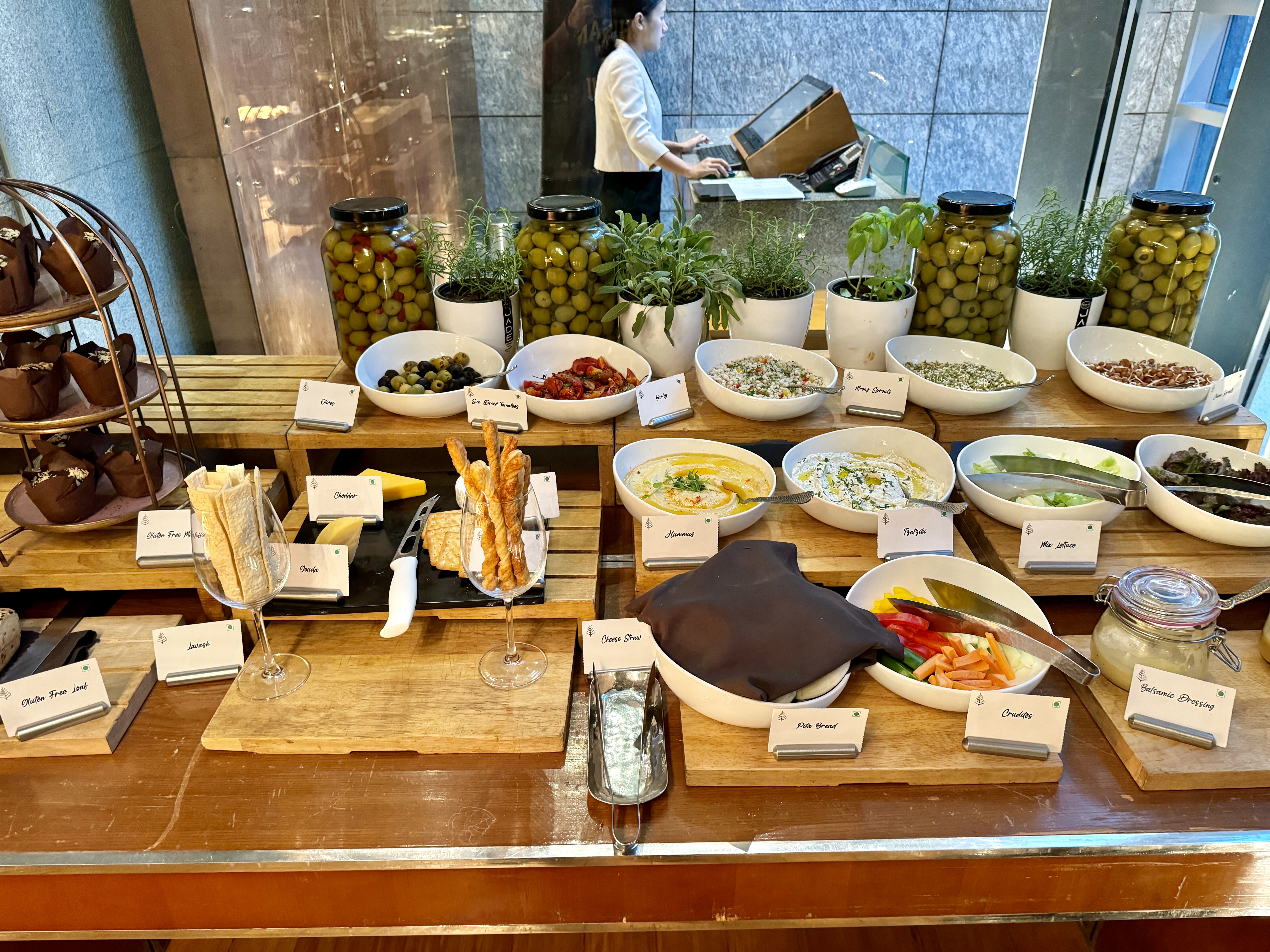 Four Seasons Mumbai San Qi dips