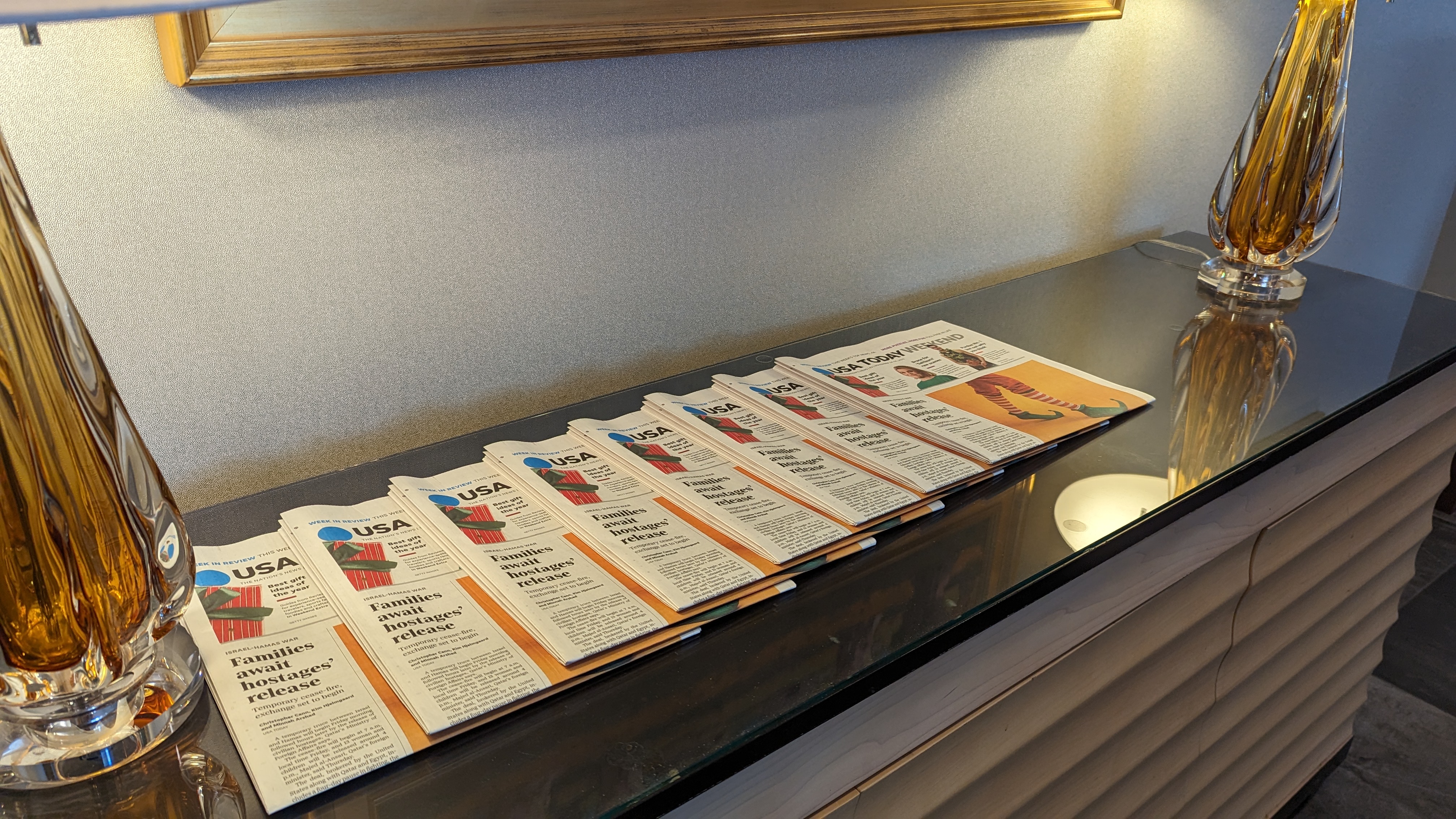 Hampton Inn Houston Downtown amenities USA Today paper