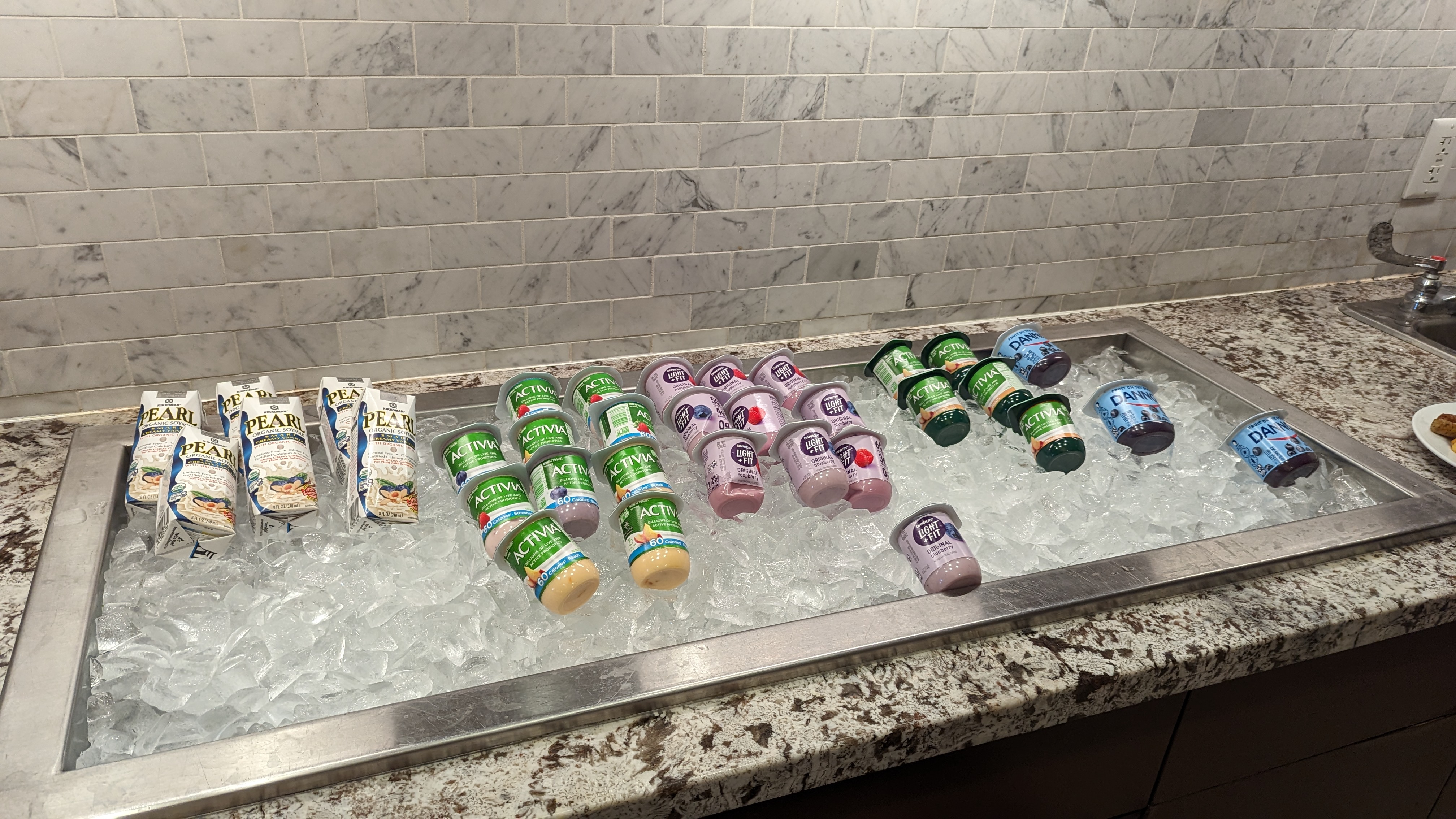 Hampton Inn Houston Downtown food and beverage breakfast yogurt and soy milk