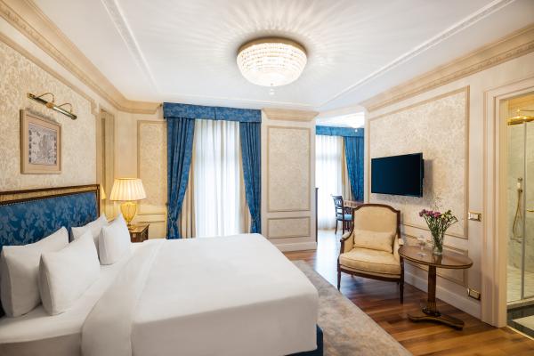 Hotel Fluela Davos guestroom Hotel Fluela Davos guestroom