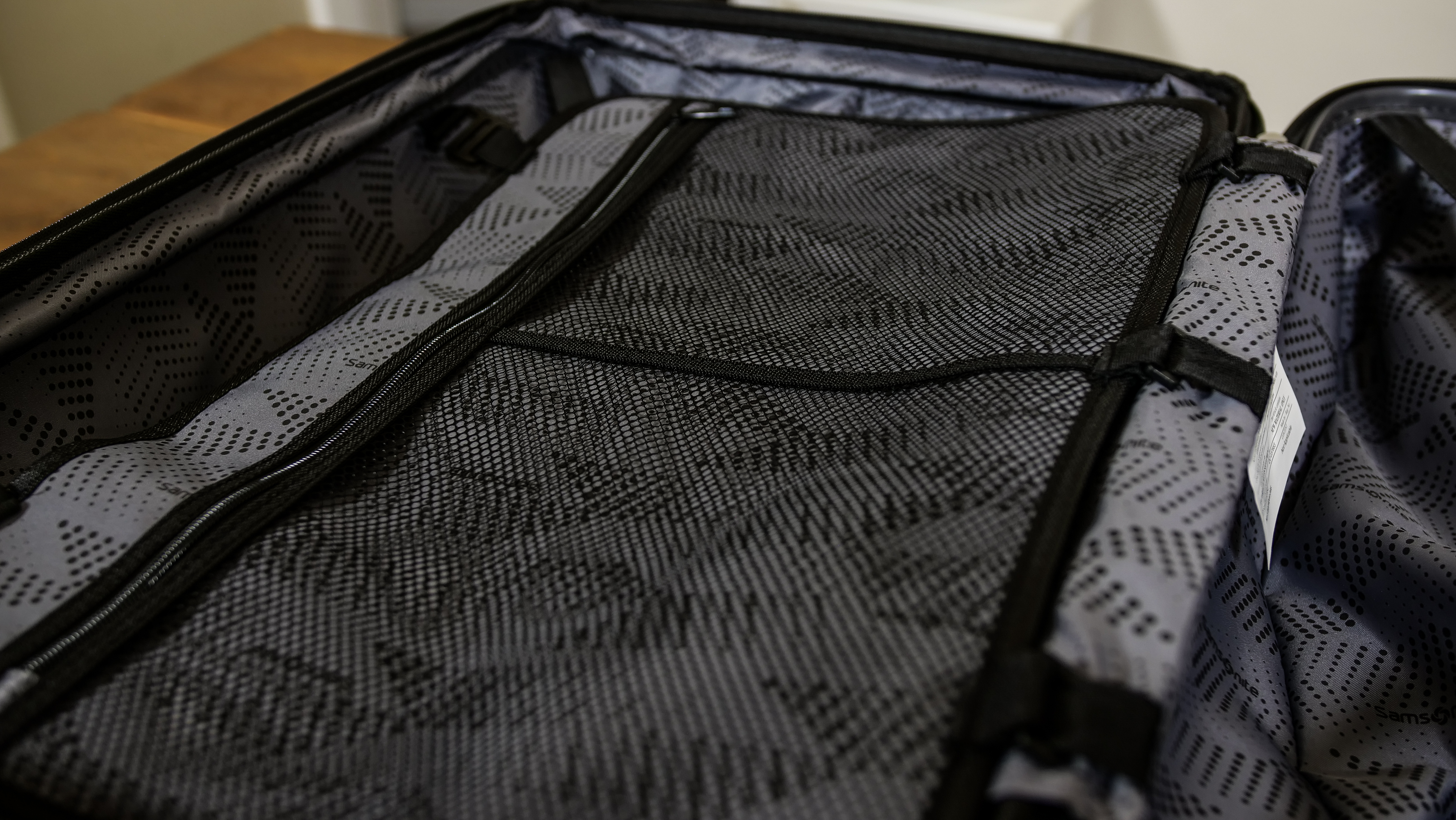 Samsonite Winfield 3 DLX Interior pockets