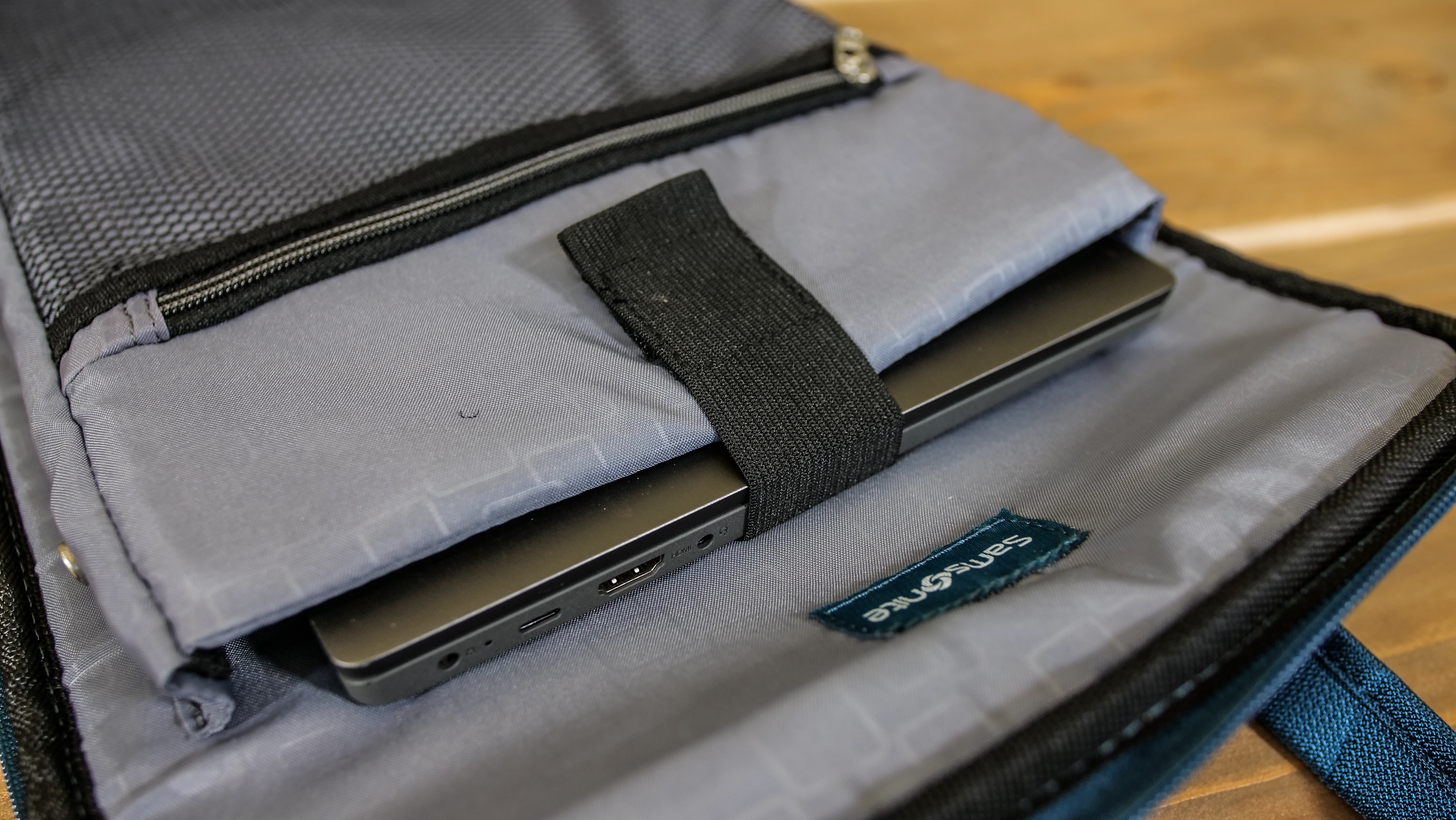 Sasonite Ascella X Softside Luggage Laptop Compartment Sasonite Ascella X Softside Luggage Laptop Compartment