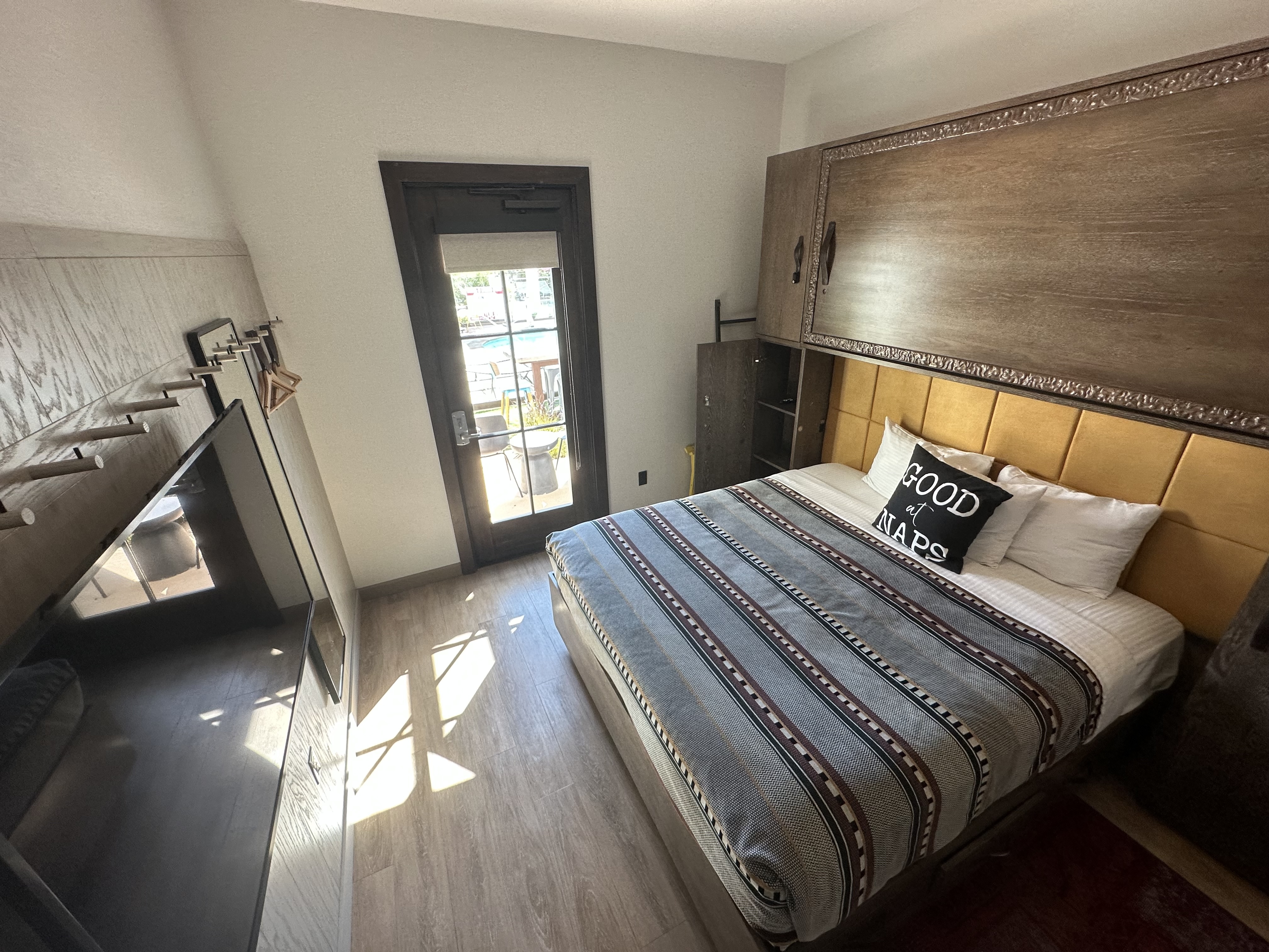 Waterman Bed Overview