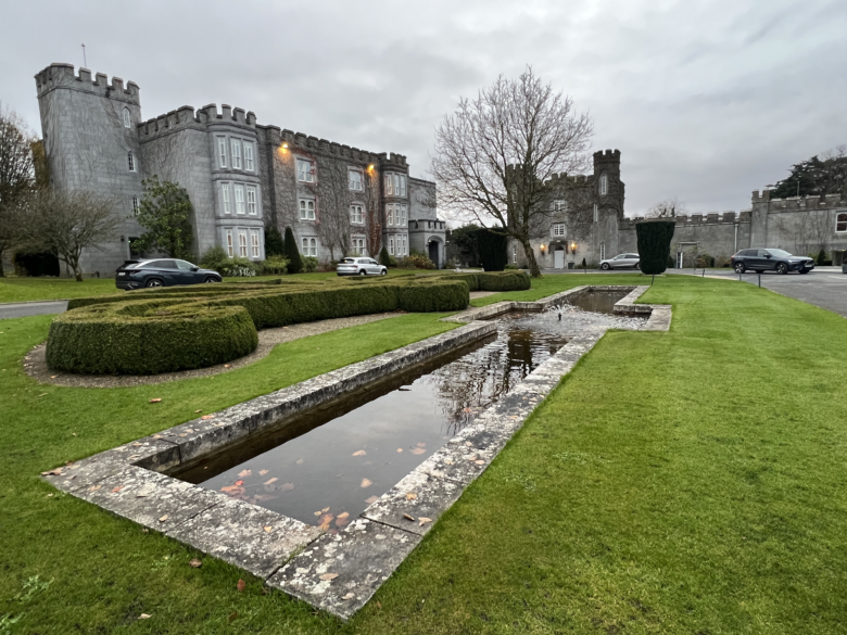 Dromoland Castle Fountain and Valet Roundabout Dromoland Castle Fountain and Valet Roundabout