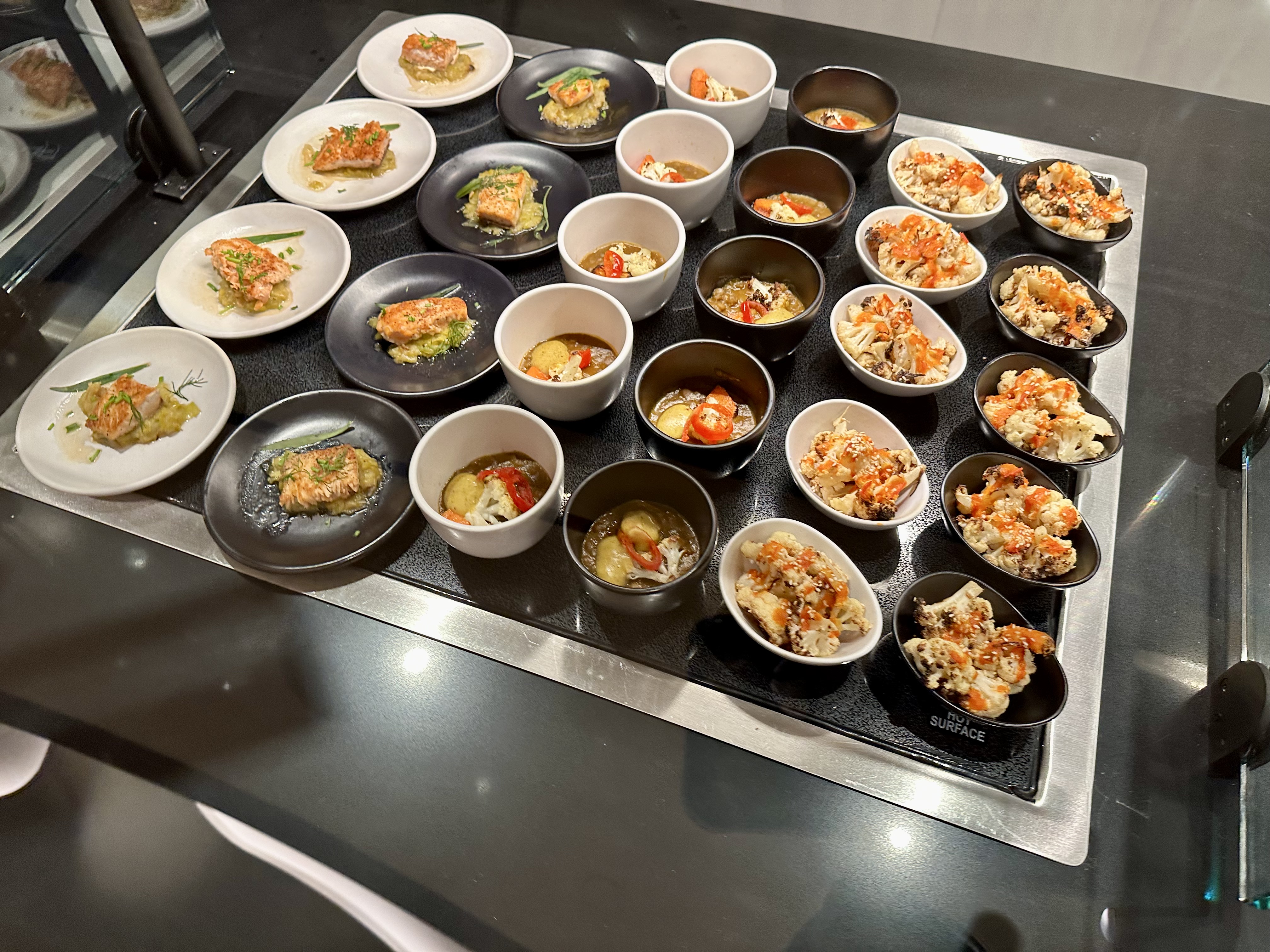 All day dining chase lounge LGA