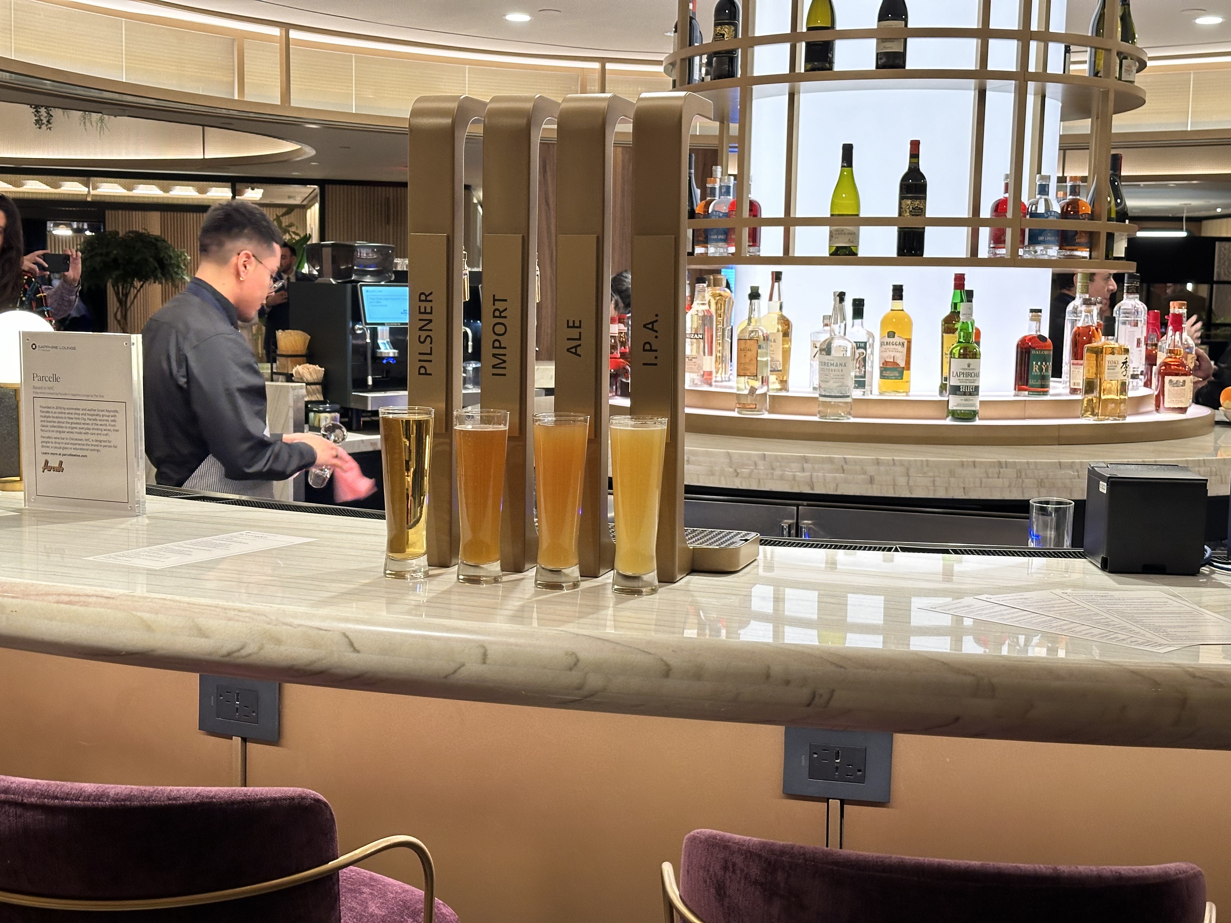 Beer Chase Lounge LGA