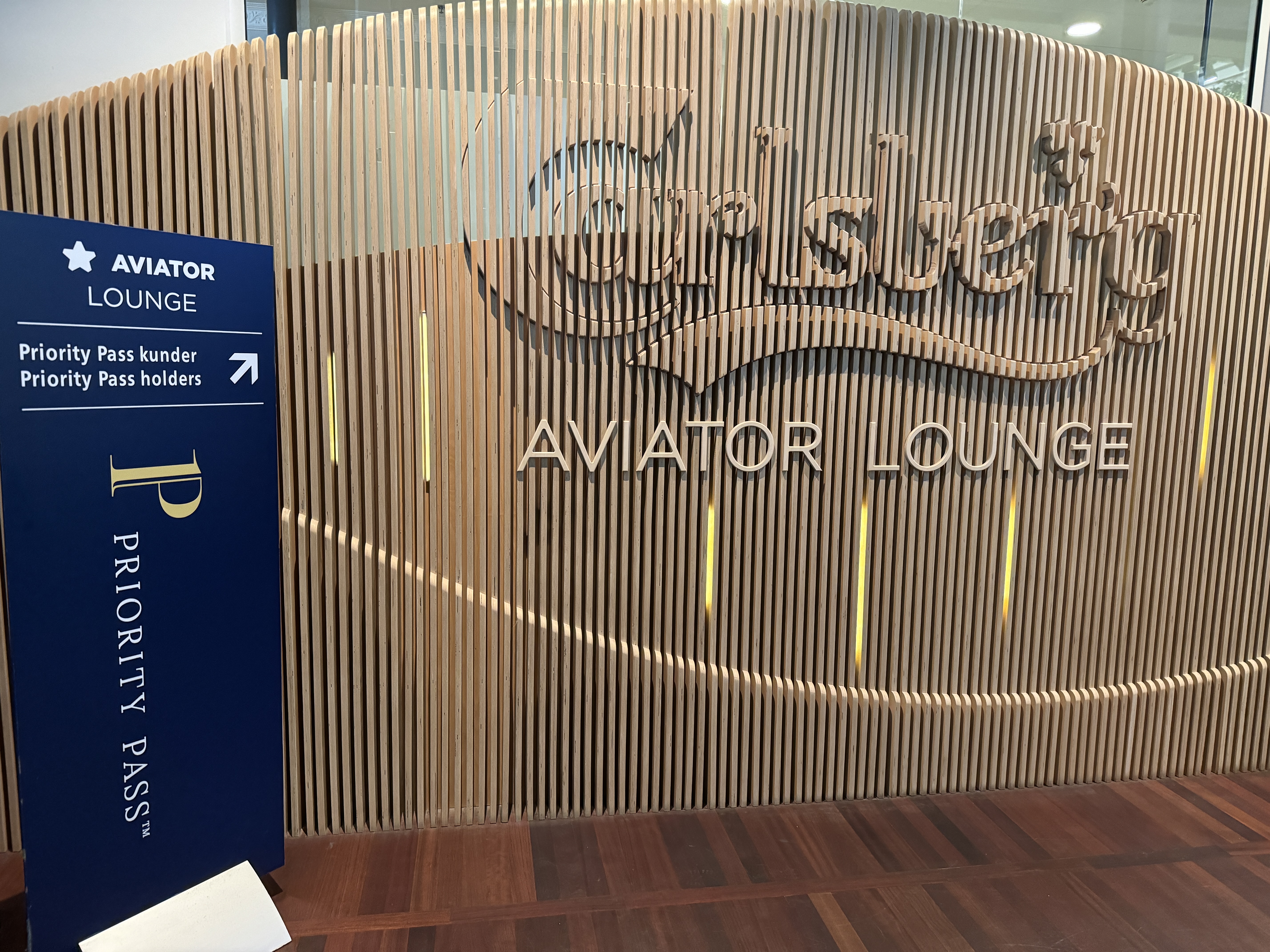 Carlsberg Aviator Lounge CPH entrance at top of stairs