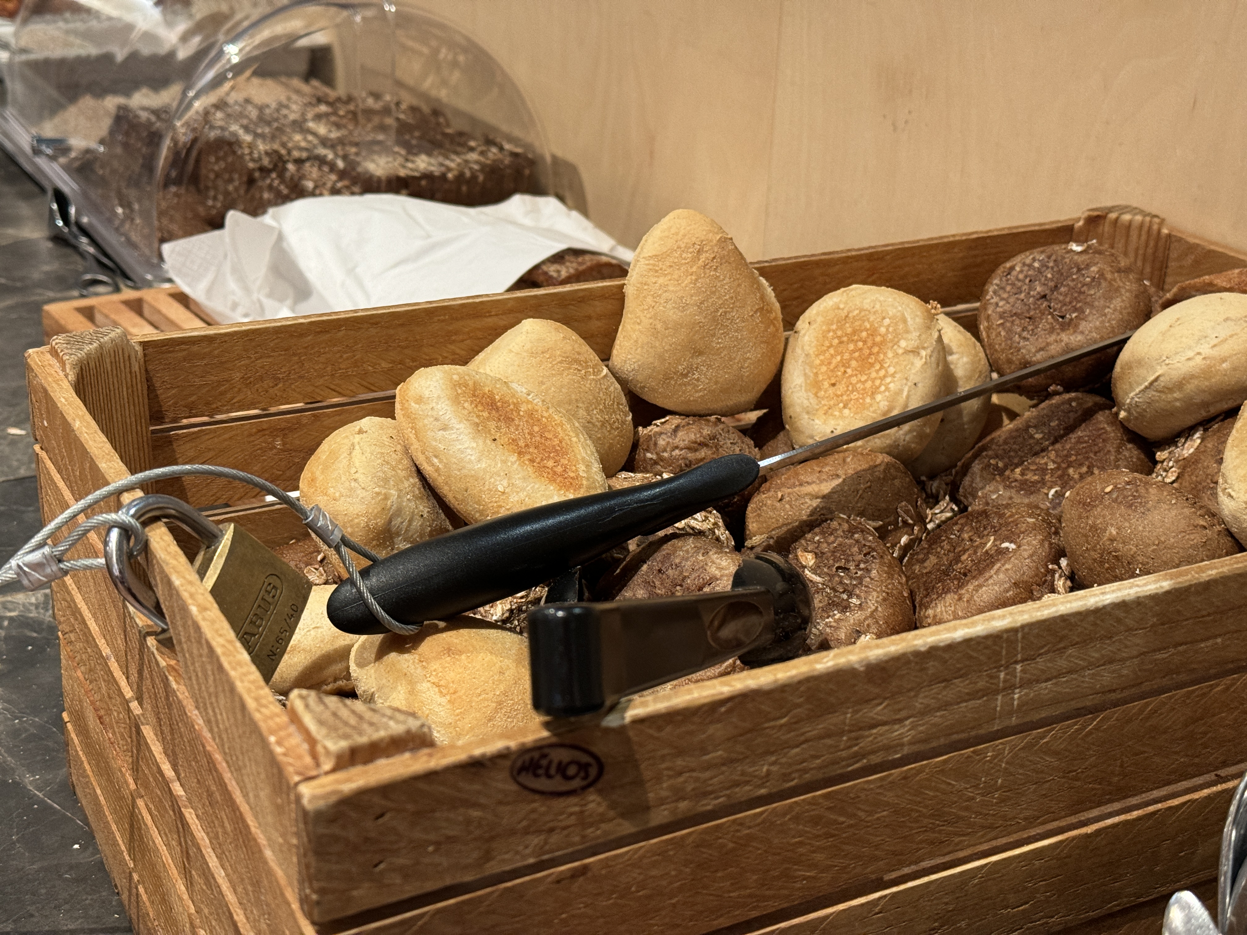 Carlsberg Aviator Lounge CPH rolls Carlsberg Aviator Lounge CPH rolls