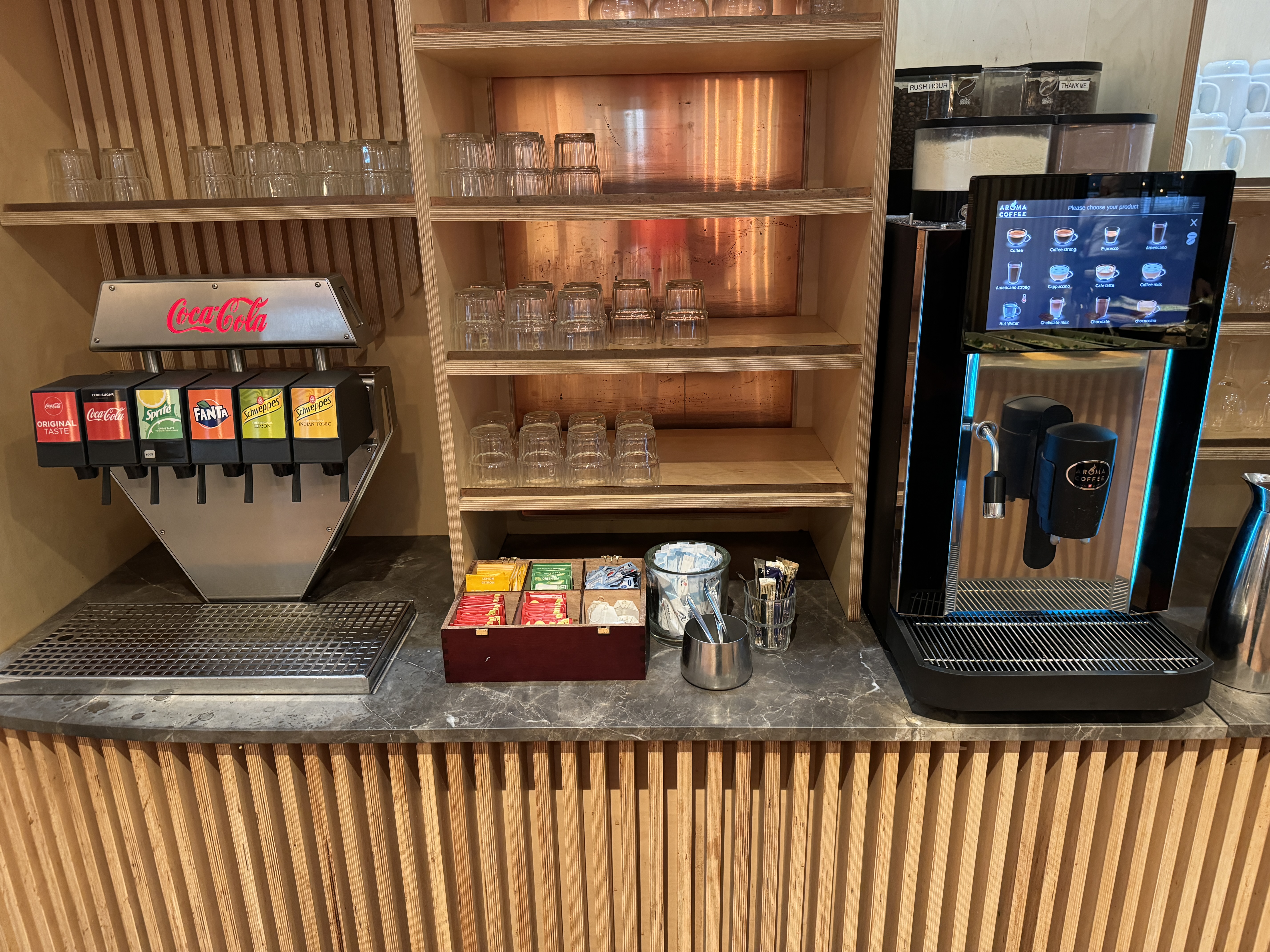 Carlsberg Aviator Lounge CPH soda tea coffee Carlsberg Aviator Lounge CPH soda tea coffee