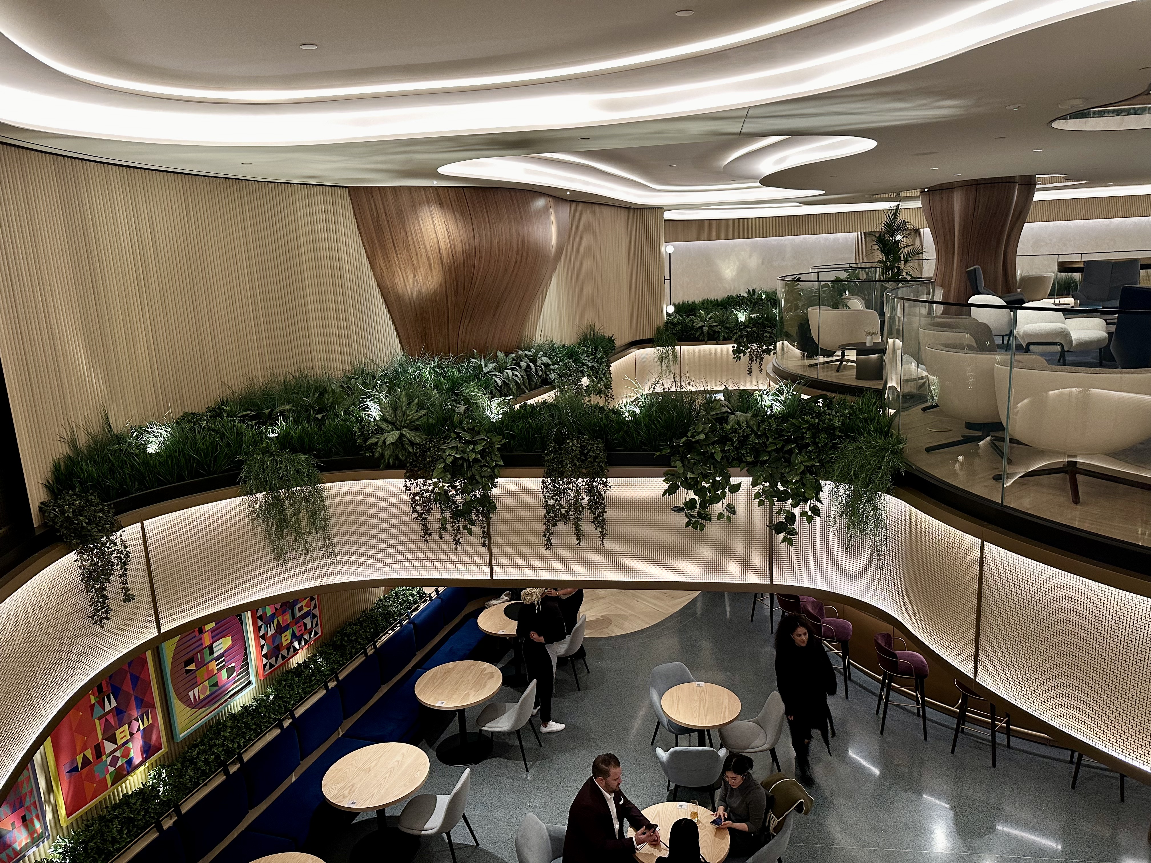 Chase LGA lounge second floor