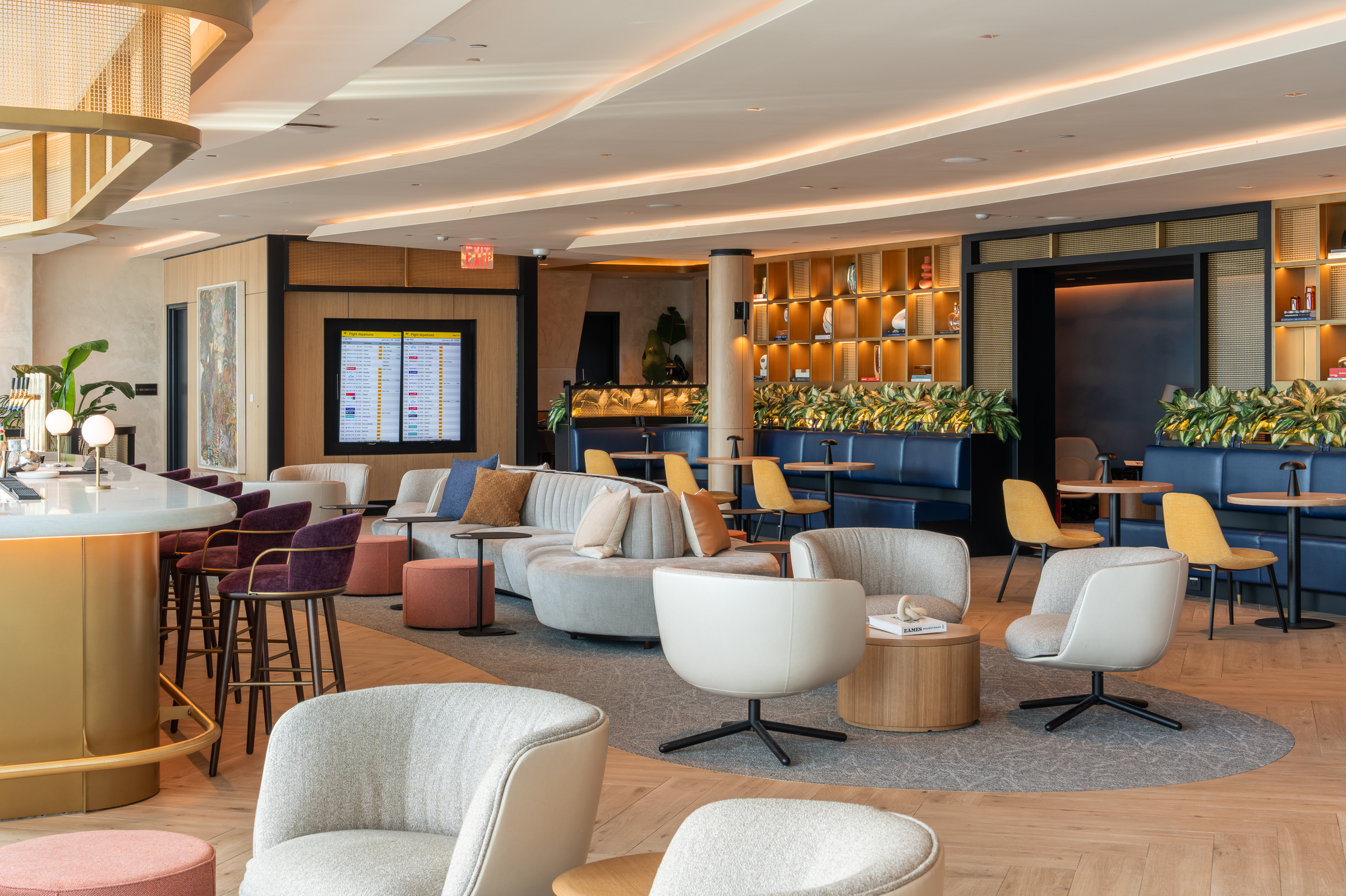 Chase Sapphire Lounge JFK seating near bar Chase Sapphire Lounge JFK seating near bar