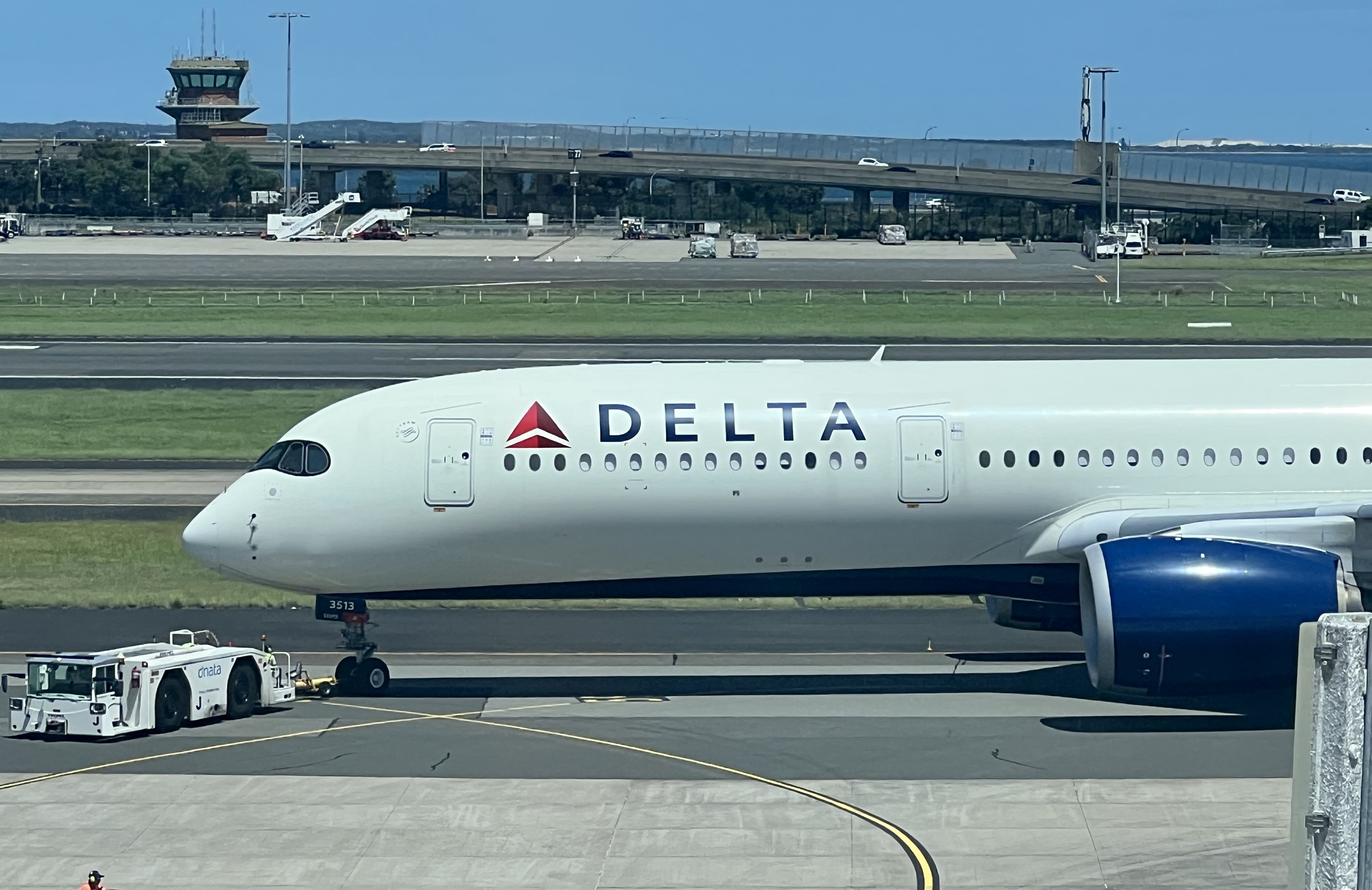 Delta A350 at Sydney