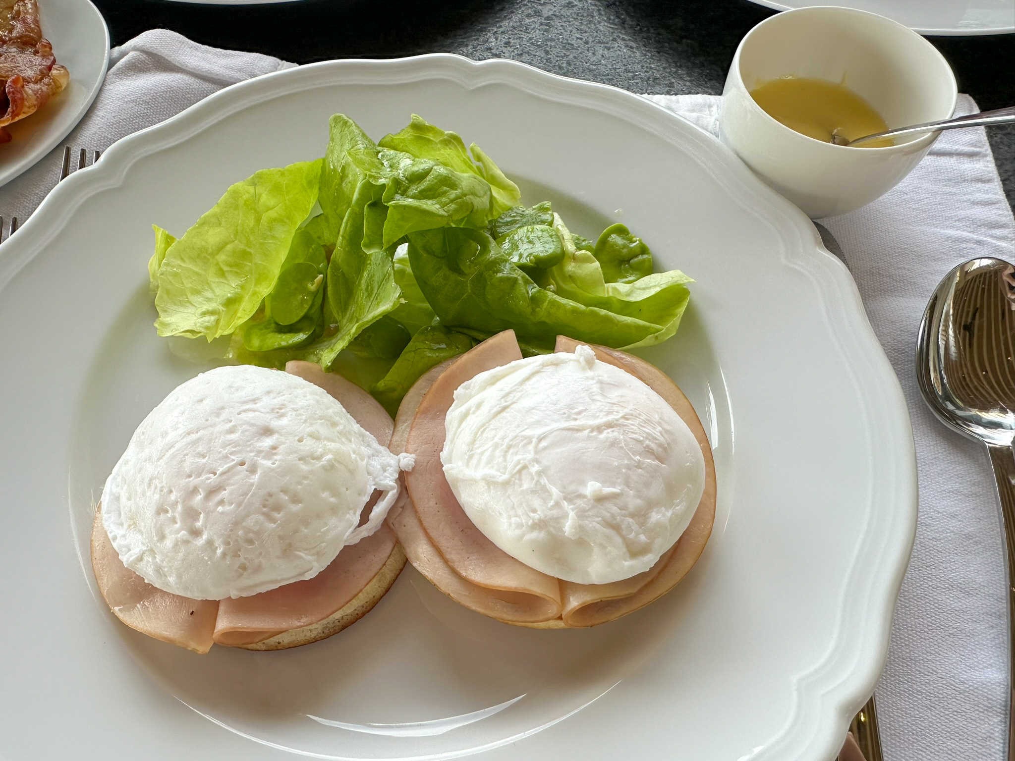 Four Seasons Tamarindo Coyul eggs benedict Four Seasons Tamarindo Coyul eggs benedict