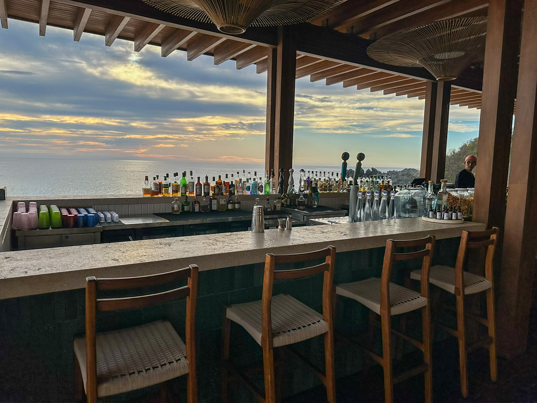 Four Seasons Tamarindo Sal bar seating Four Seasons Tamarindo Sal bar seating