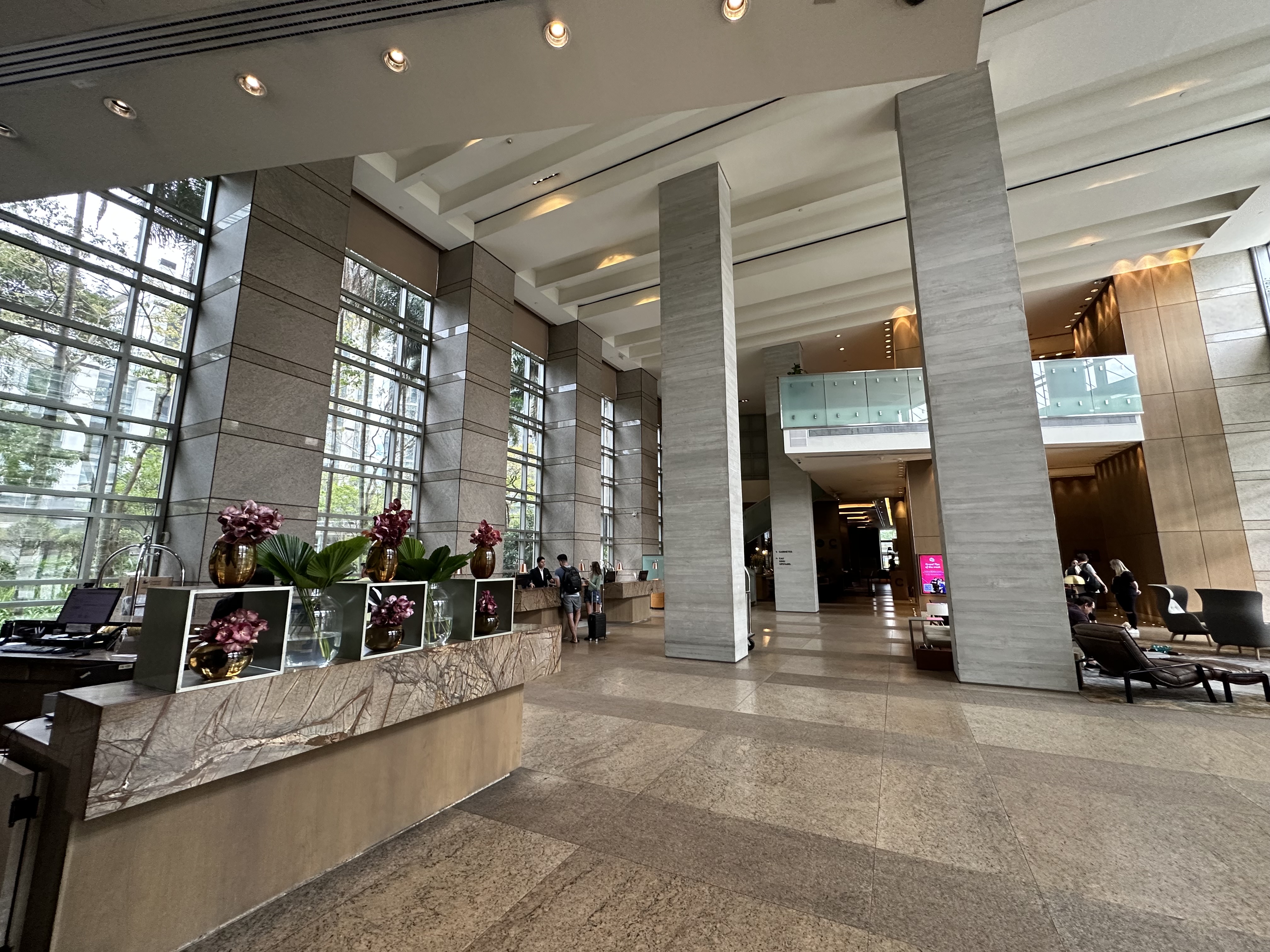Grand Hyatt Sao Paulo front desk