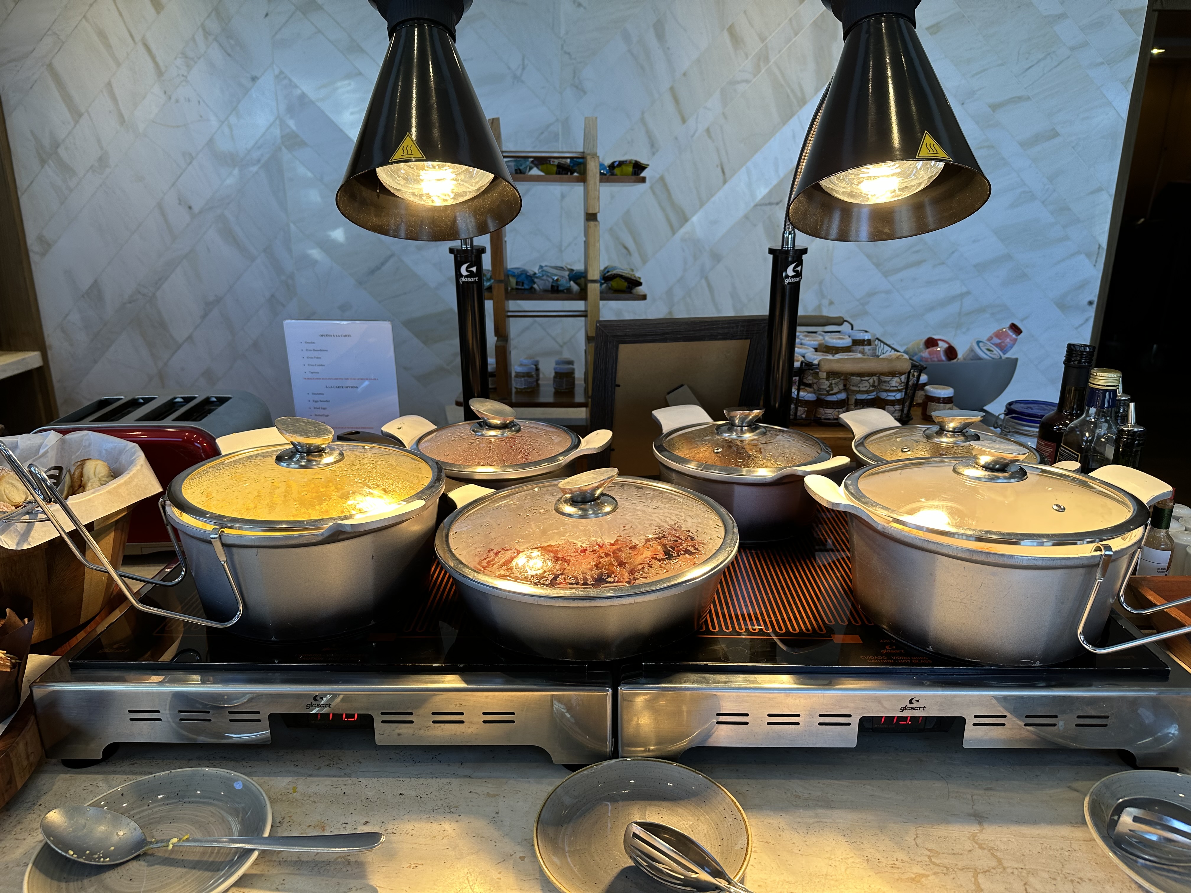 Grand Hyatt Sao Paulo lounge breakfast eggs