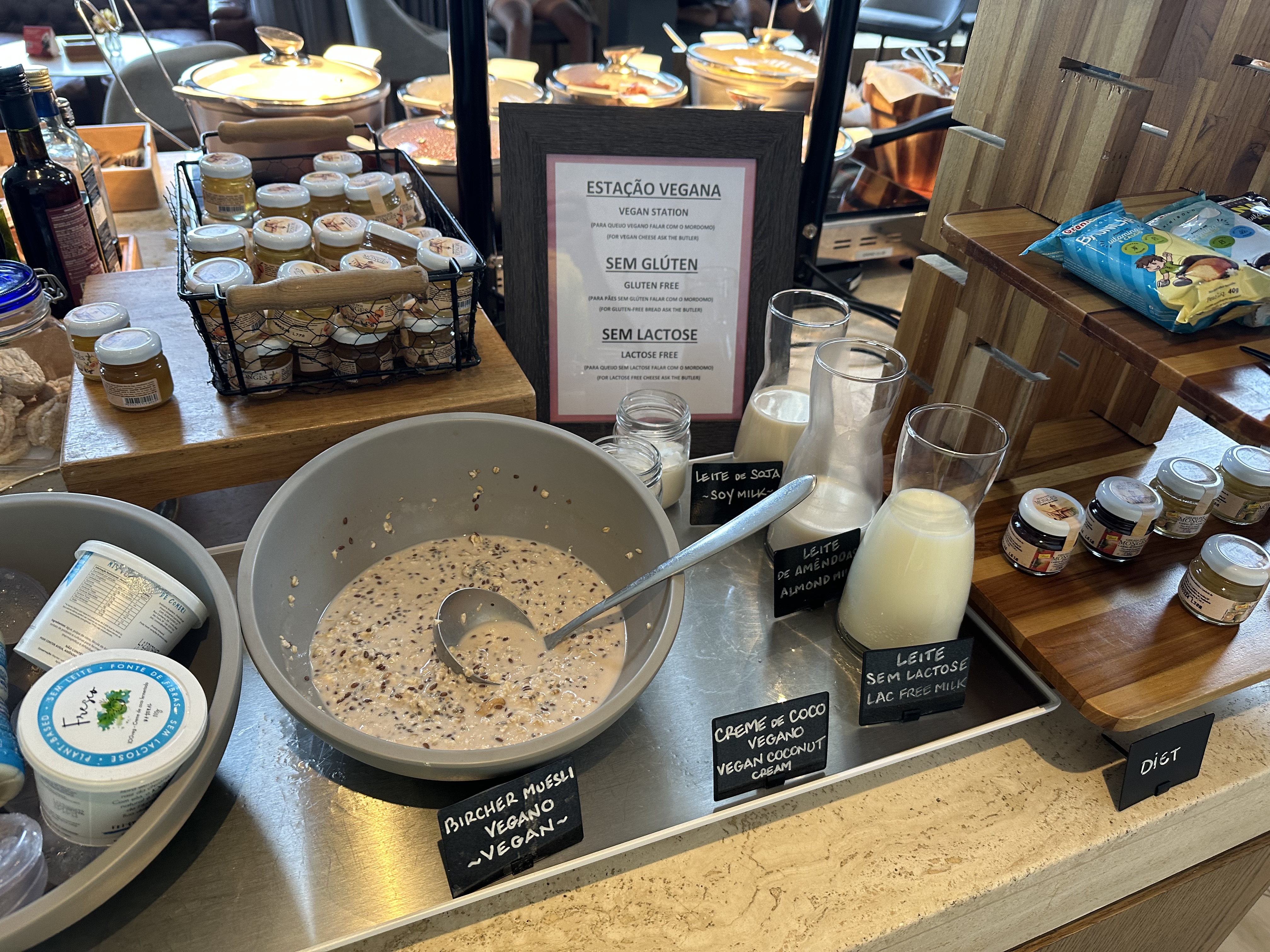 Grand Hyatt Sao Paulo lounge club vegan