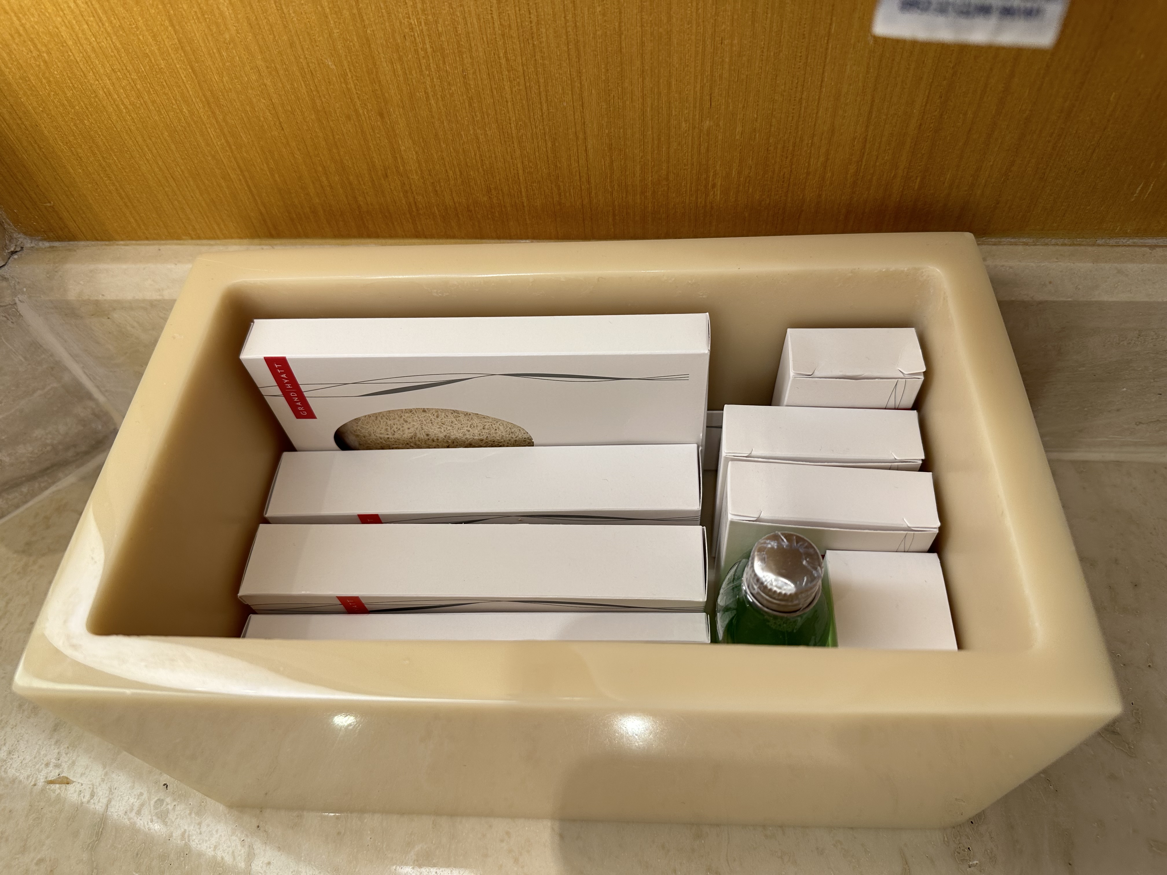 Grand Hyatt Sao Paulo suite bathroom amenities